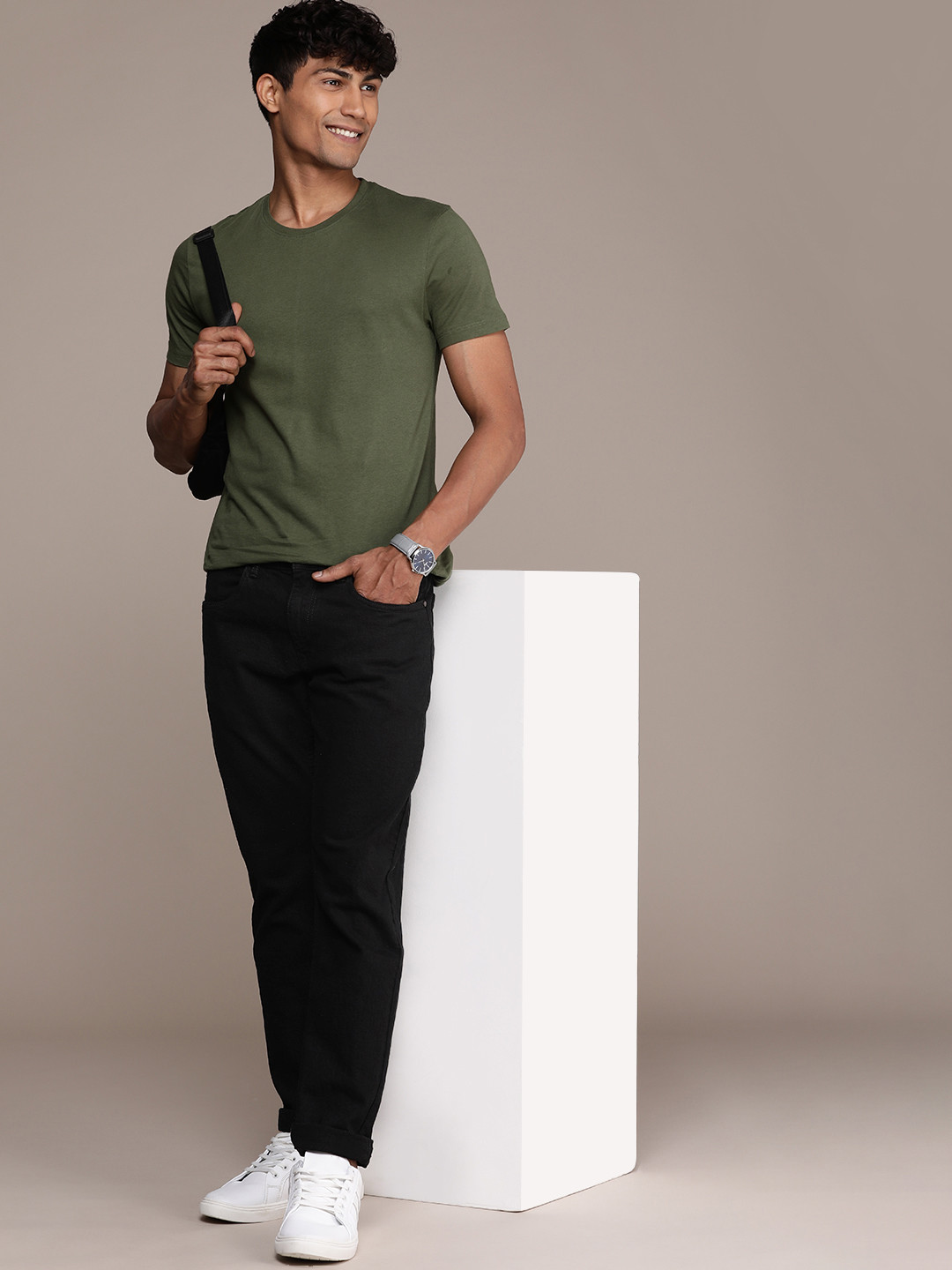 

WROGN Men Slim Fit Stretchable Jeans, Black