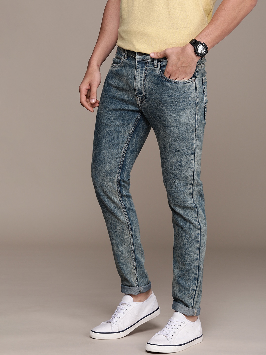 

WROGN Men Skinny Fit Acid Wash Stretchable Jeans, Blue