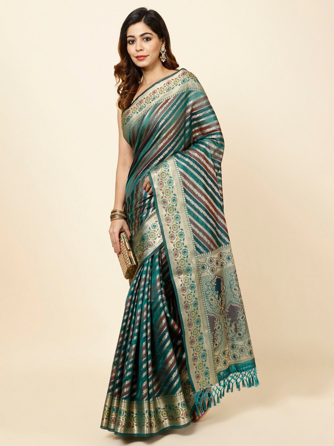 

Meena Bazaar Ethnic Motifs Woven Design Saree, Green