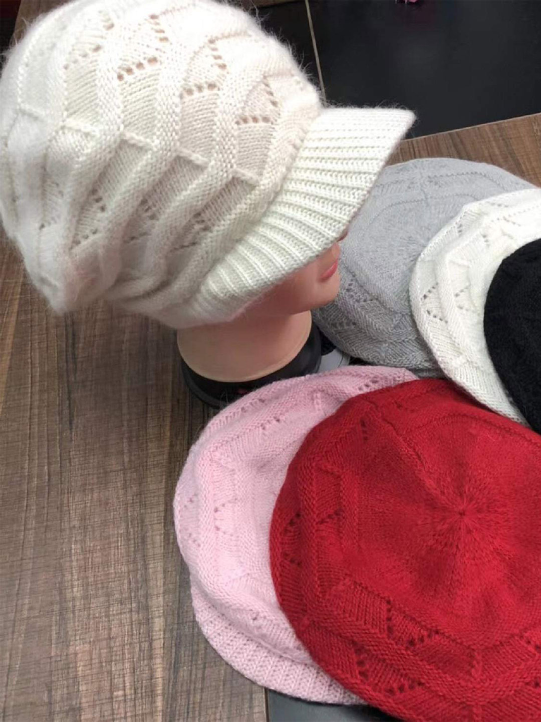 

Zacharias Self Design Woollen Beanie, White