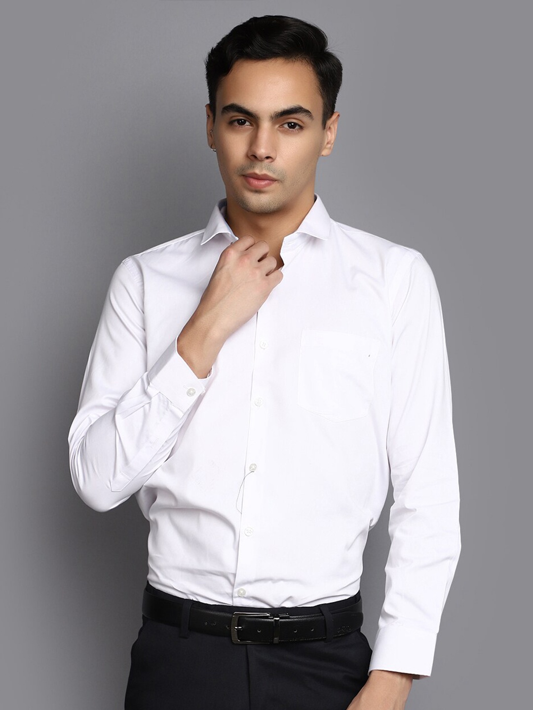 

J White by Vmart Spread Collar Formal Shirt