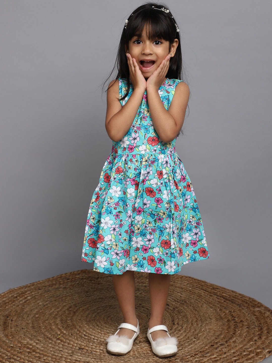

V-Mart Girls Floral Print Round Neck Sleeveless Cotton Fit & flare Dress, Green