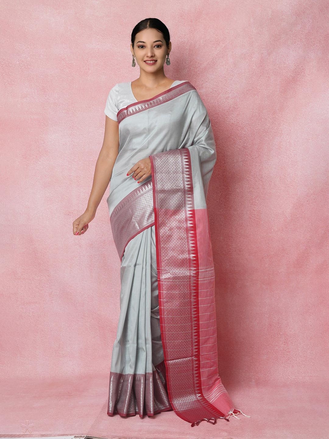 

Unnati Silks Woven Design Pure Silk Handloom Narayan Peth Saree, Grey