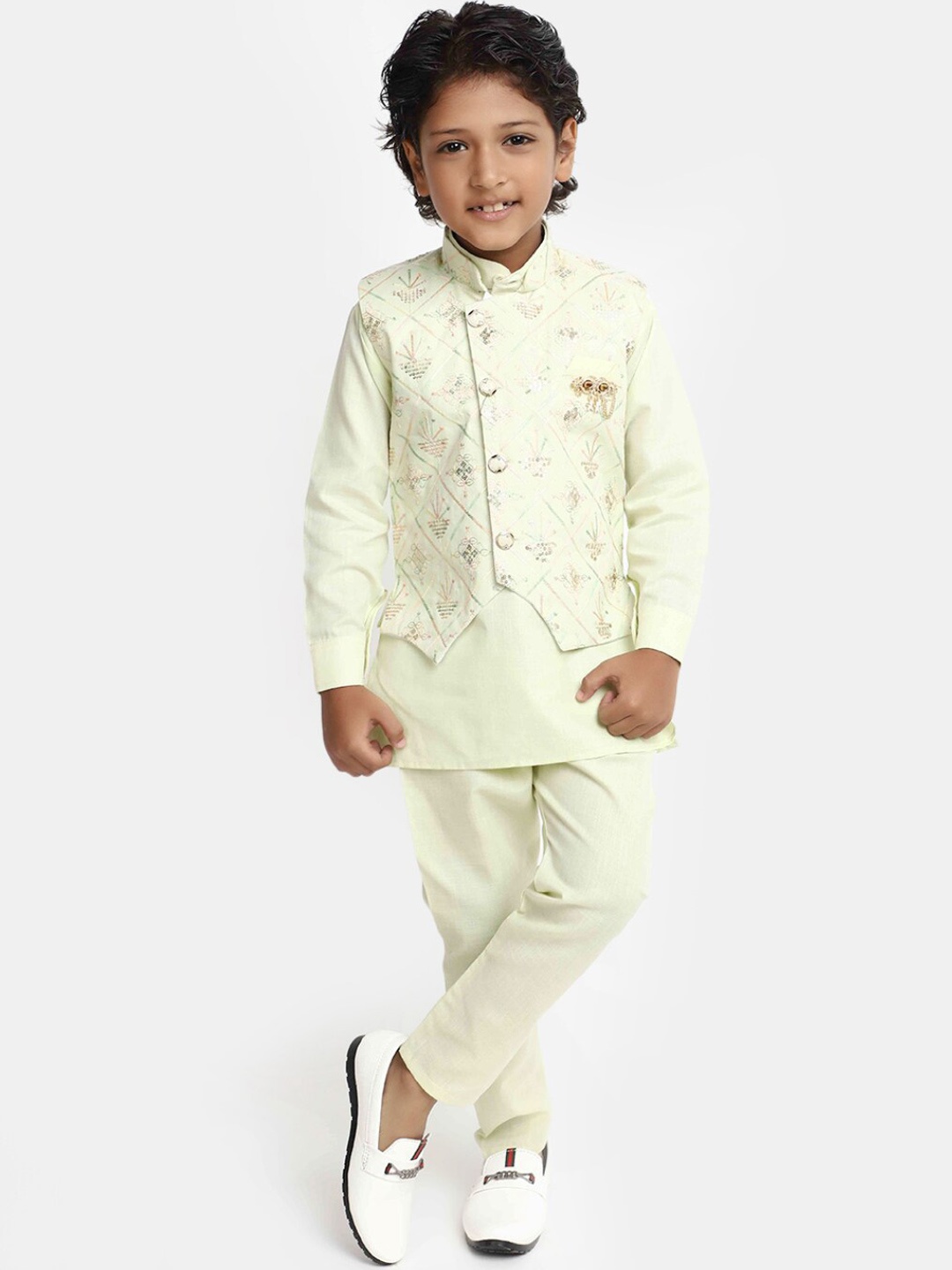 

V-Mart Boys Self-Design Cotton Sherwani Set, Green