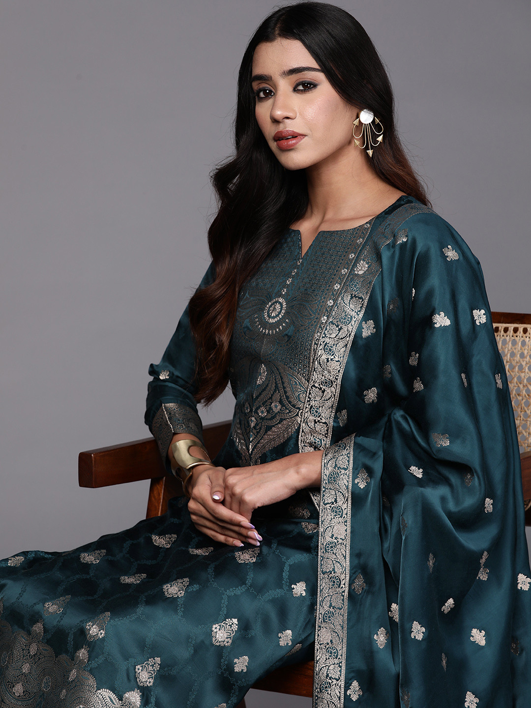 

Libas Art Ethnic Motifs Zari Pure Silk Jacquard Kurta with Trousers & Dupatta, Teal