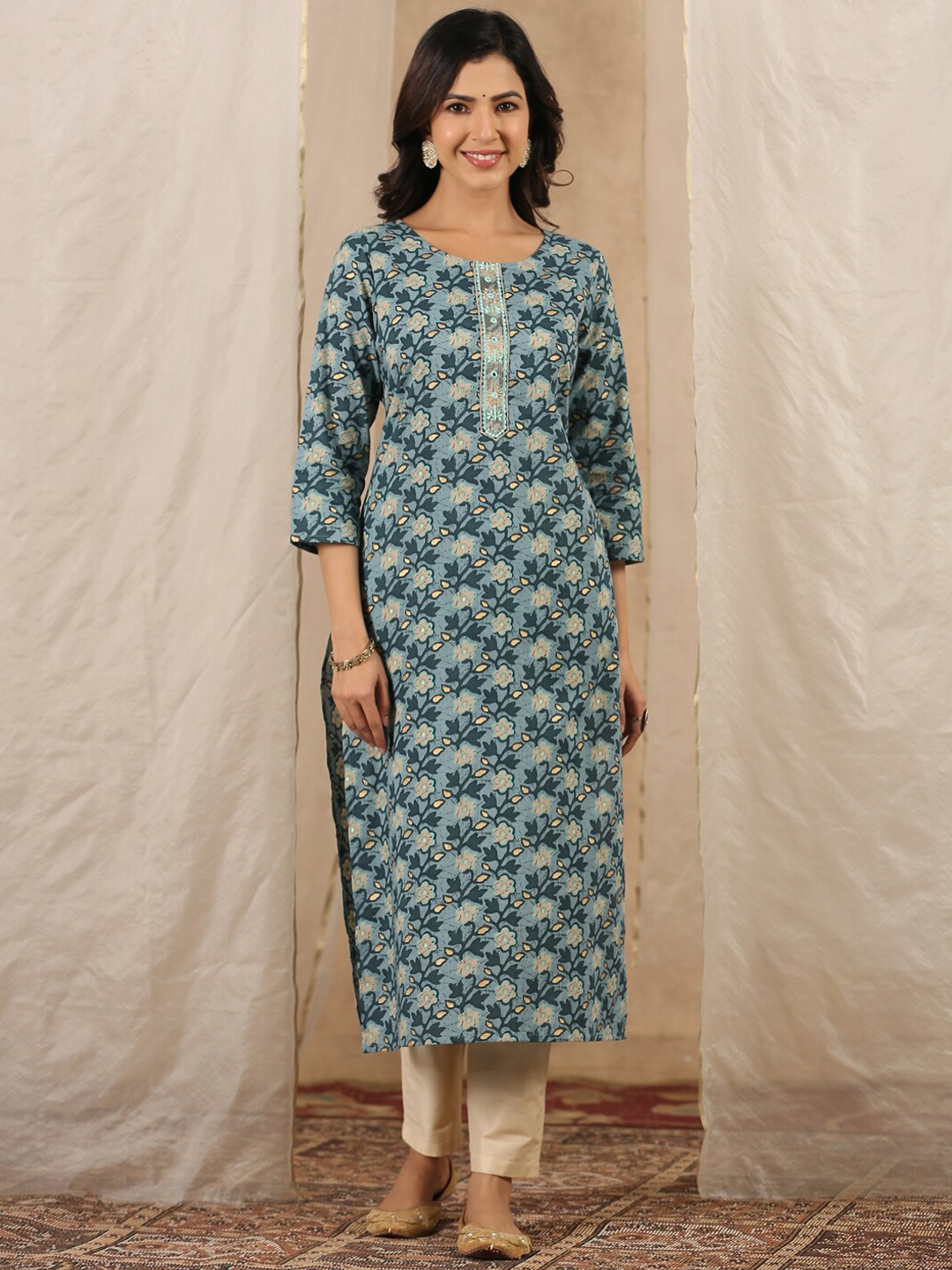 

RangDeep Floral Printed Thread Work Pure Cotton Kurta, Green