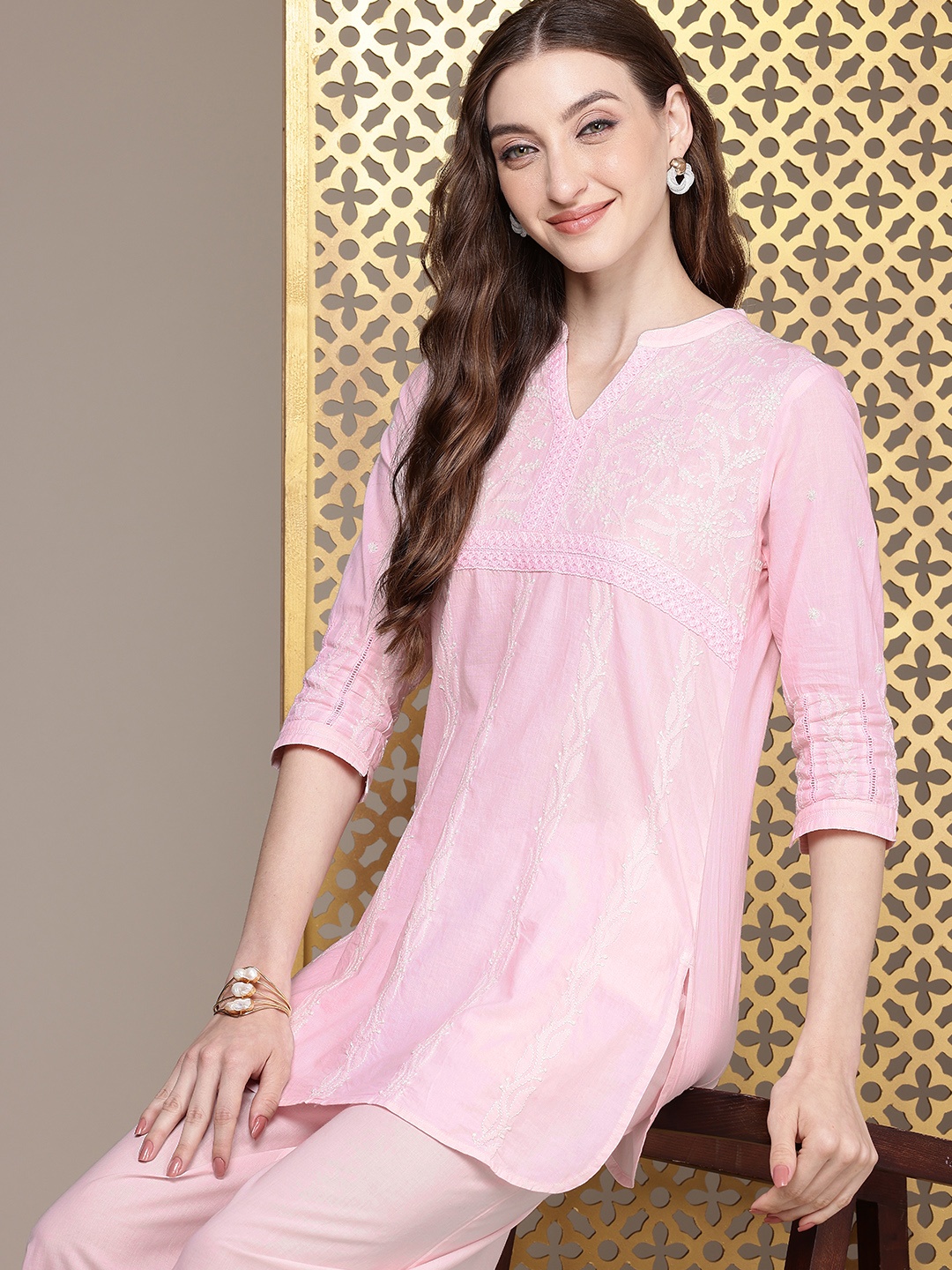 

House of Pataudi Pure Cotton Ethnic Motifs Thread Work Jashn Kurti With Palazzos, Pink