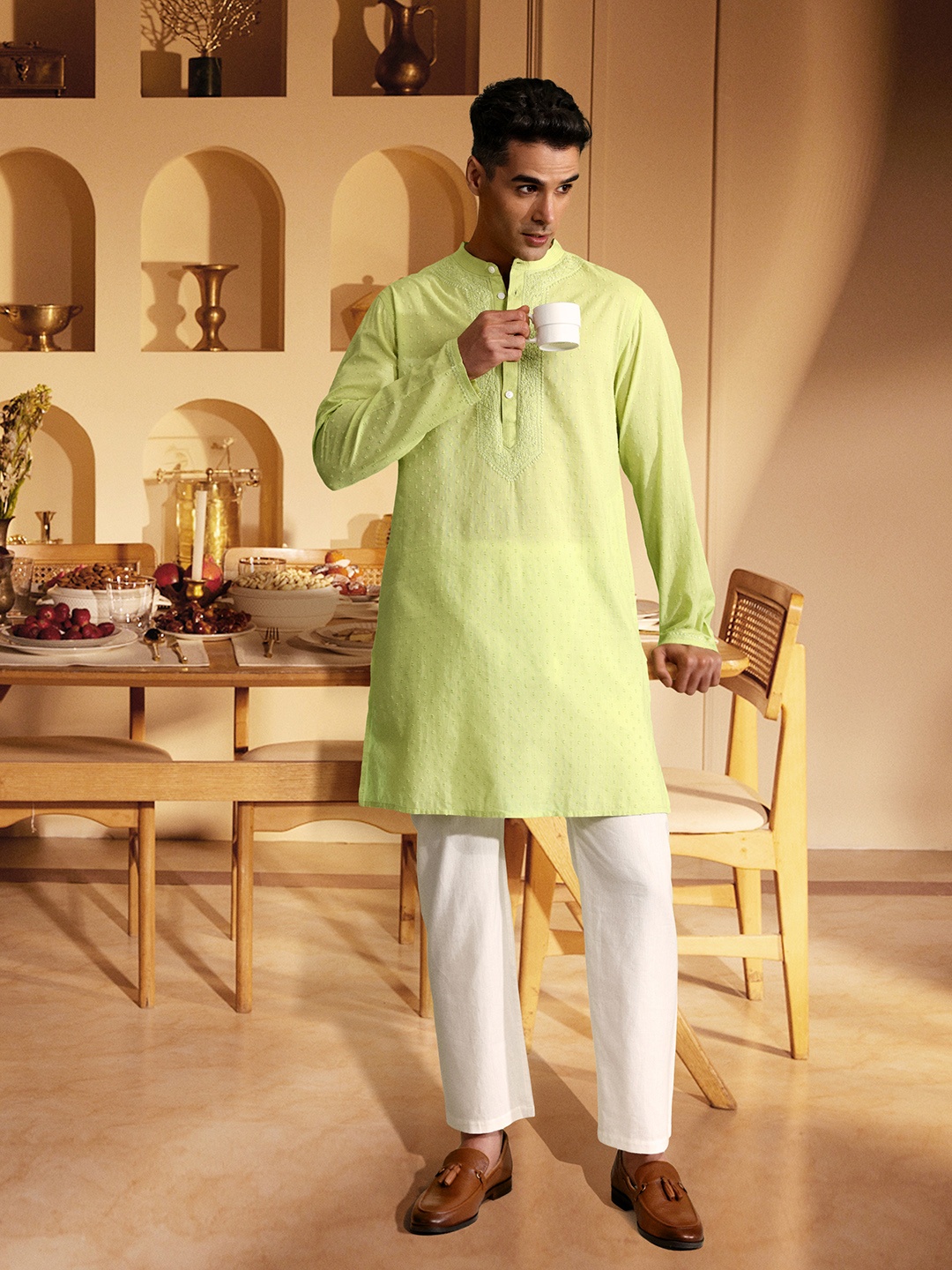 

House of Pataudi Men Jashn Pure Cotton Yoke Design Thread Work Dobby Kurta, Fluorescent green