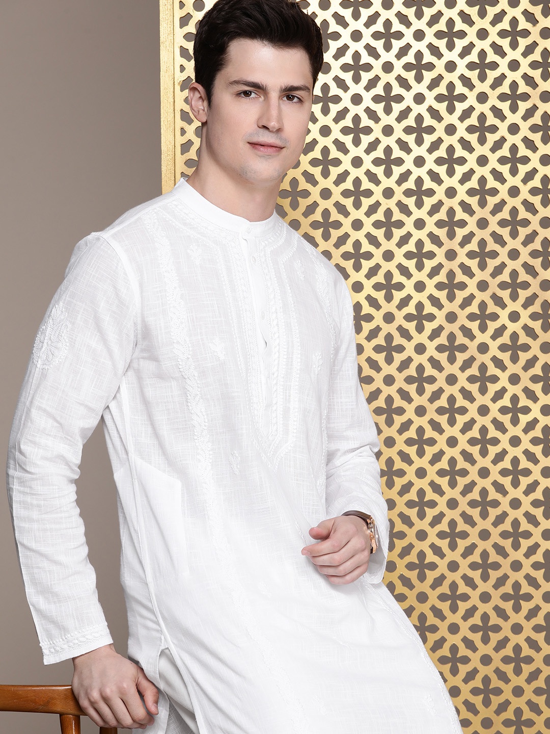 

House of Pataudi Pure Cotton Chikankari Embroidered Jashn Kurta, White
