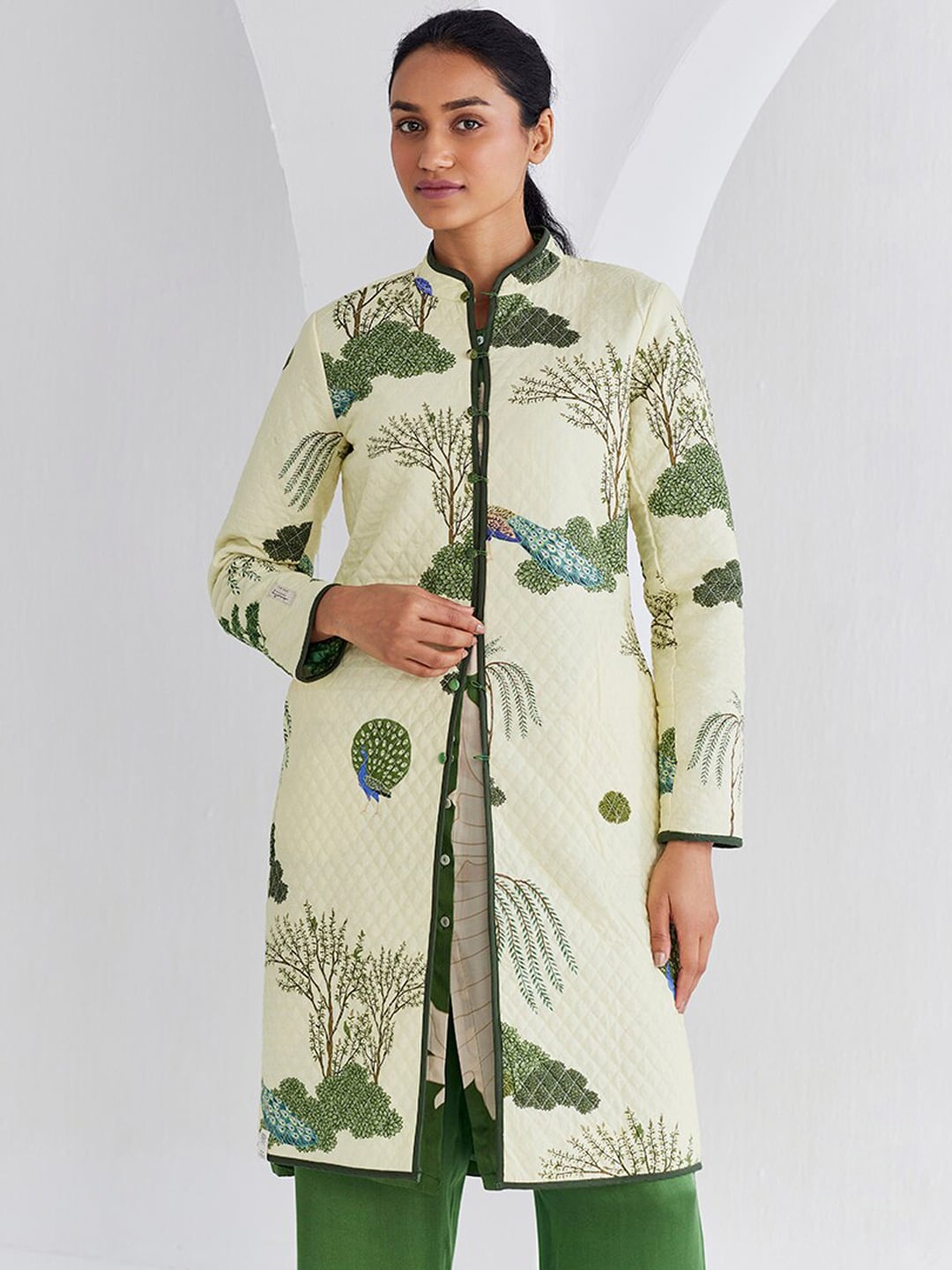 

Ancestry Floral Printed Mandarin Collar Reversible Cotton Longline Ethnic Tailored Jacket, Green