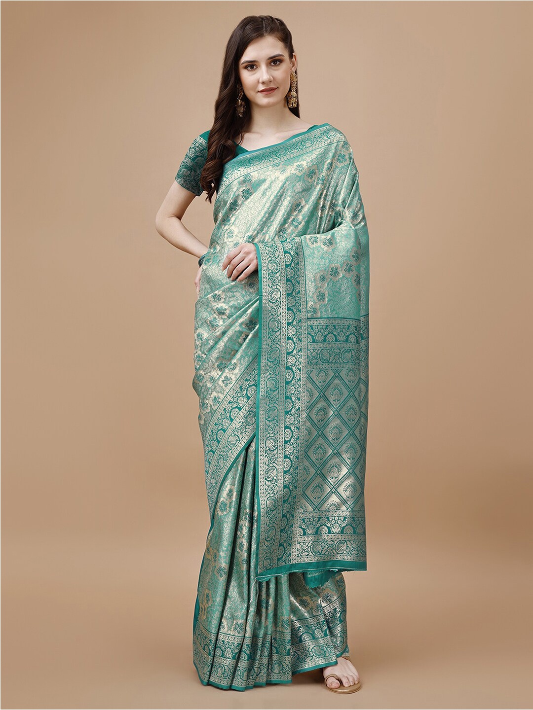 

MAGMINA Paisley Woven Design Zari Pure Silk Kanjeevaram Saree, Green