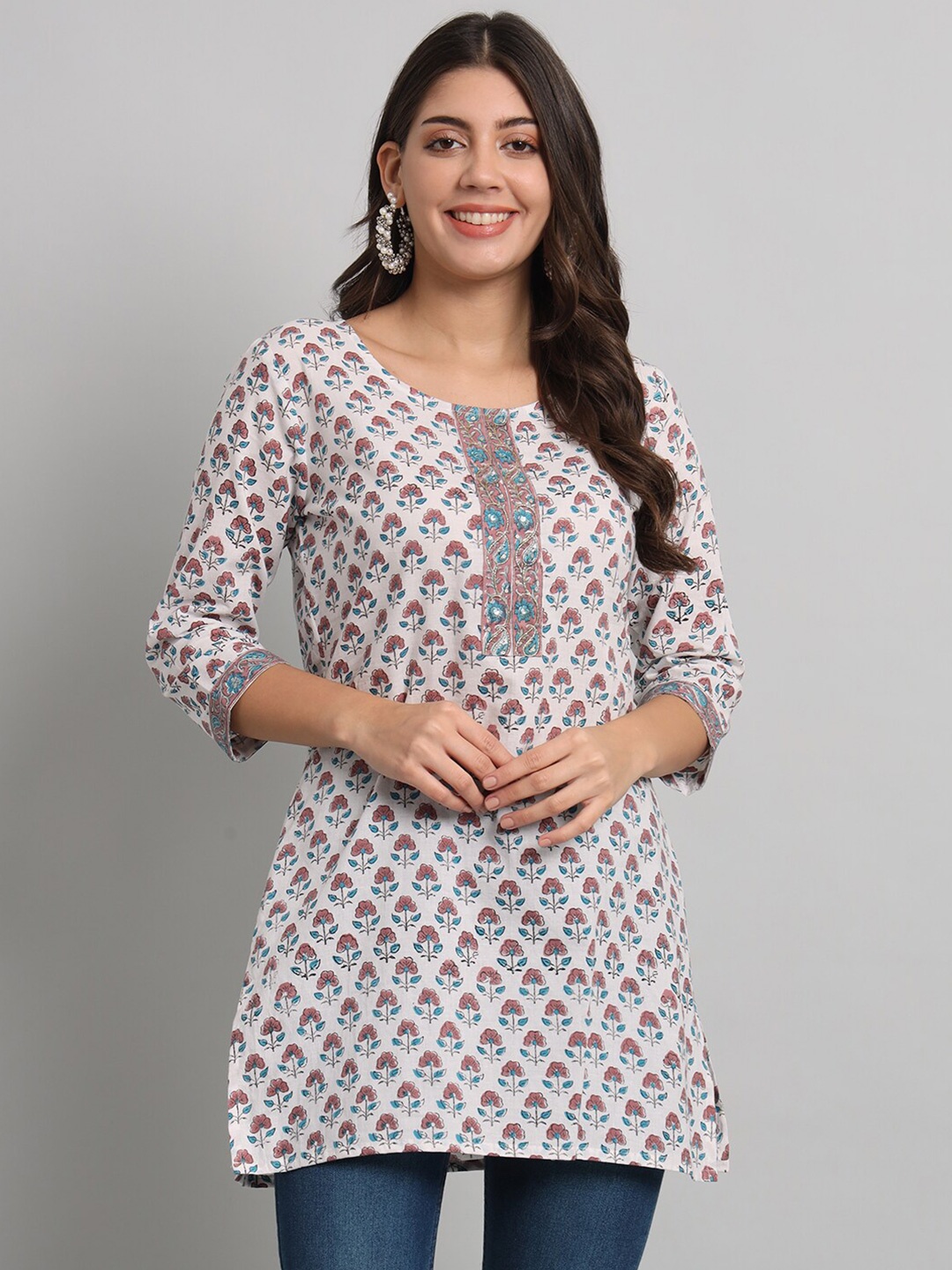 

RANGMAYEE Ethnic Motifs Printed Pure Cotton Straight Kurti, White