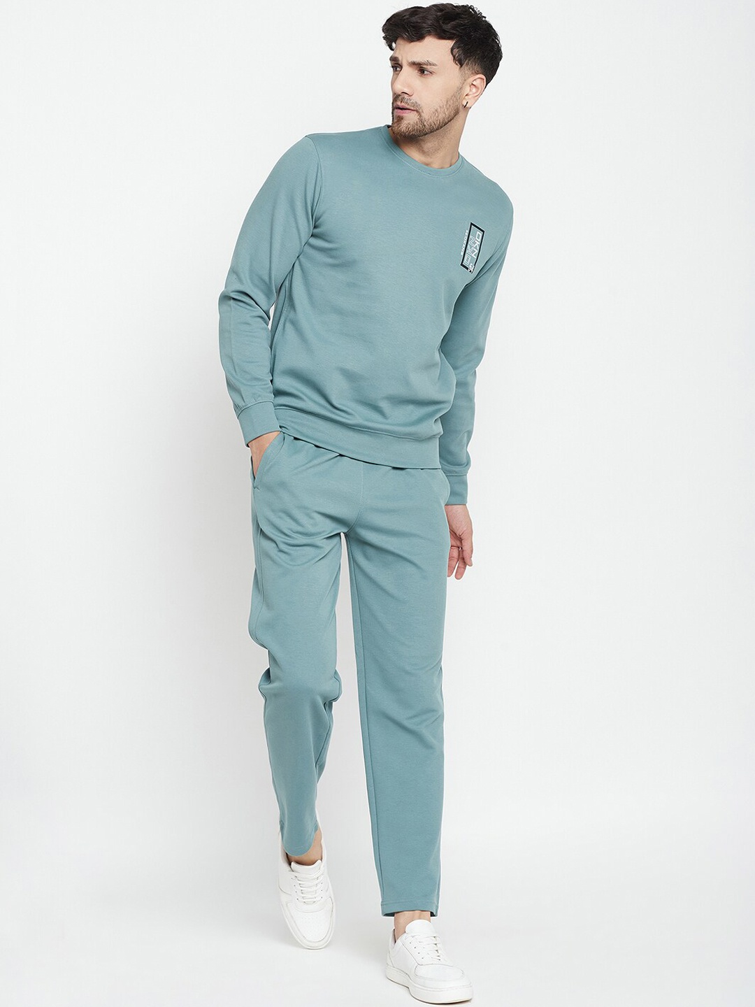 

Okane Typography Printed Long Sleeves Pullover Sweatshirt & Trackpant, Green