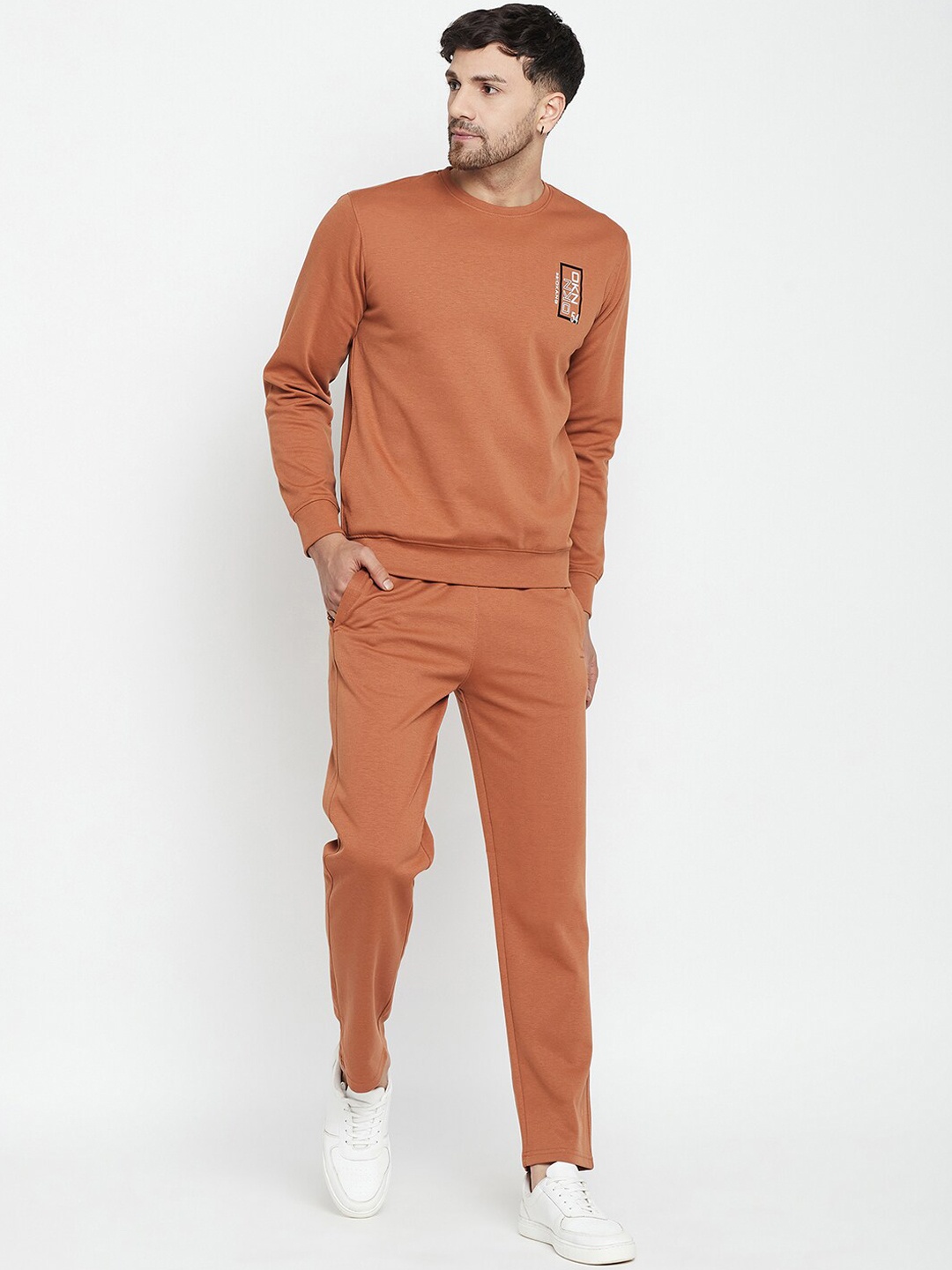 

Okane Round Neck Sweatshirt & Trackpant, Rust