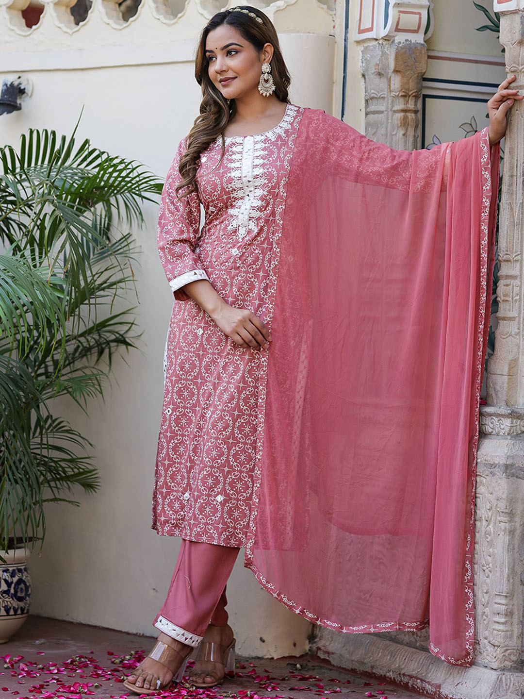 

DOISA Ethnic Motifs Printed Mirror work Kurta with Trousers & Dupatta, Pink