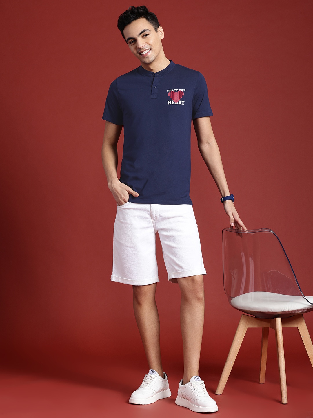 

Mast & Harbour Men Placement Print Detail T-shirt, Navy blue