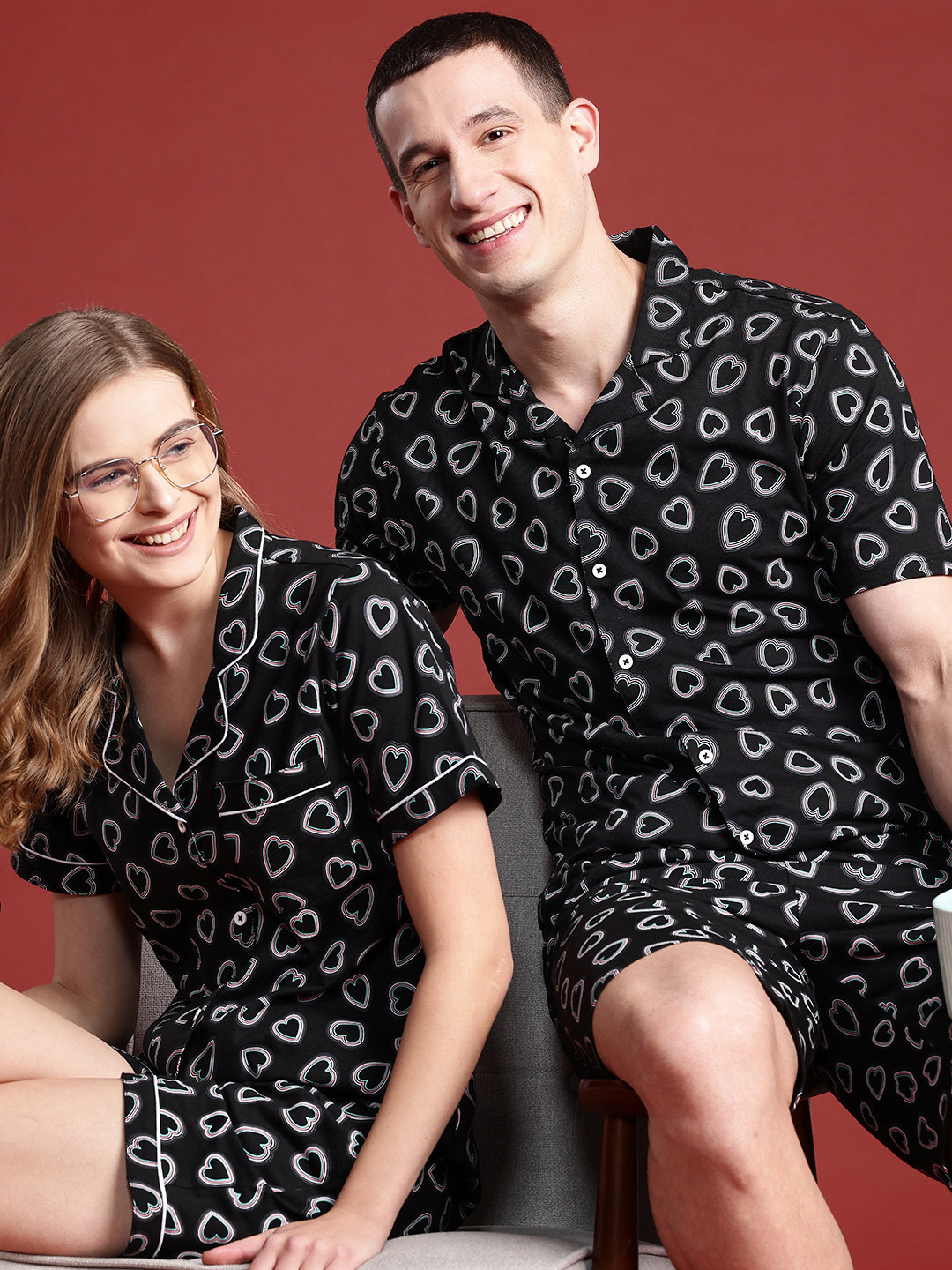 

Mast & Harbour Men Printed Valentine's Shorts Set, Black