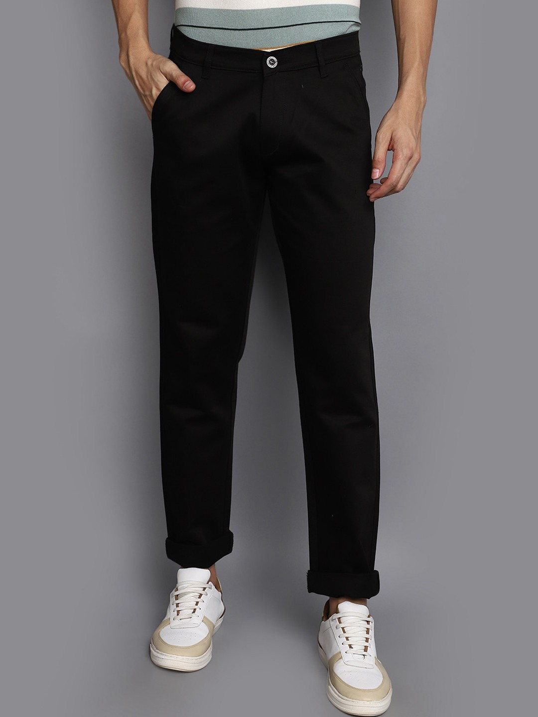 

V-Mart Men Slim Fit Mid-Rise Cotton Dobby Regular Trouser, Black