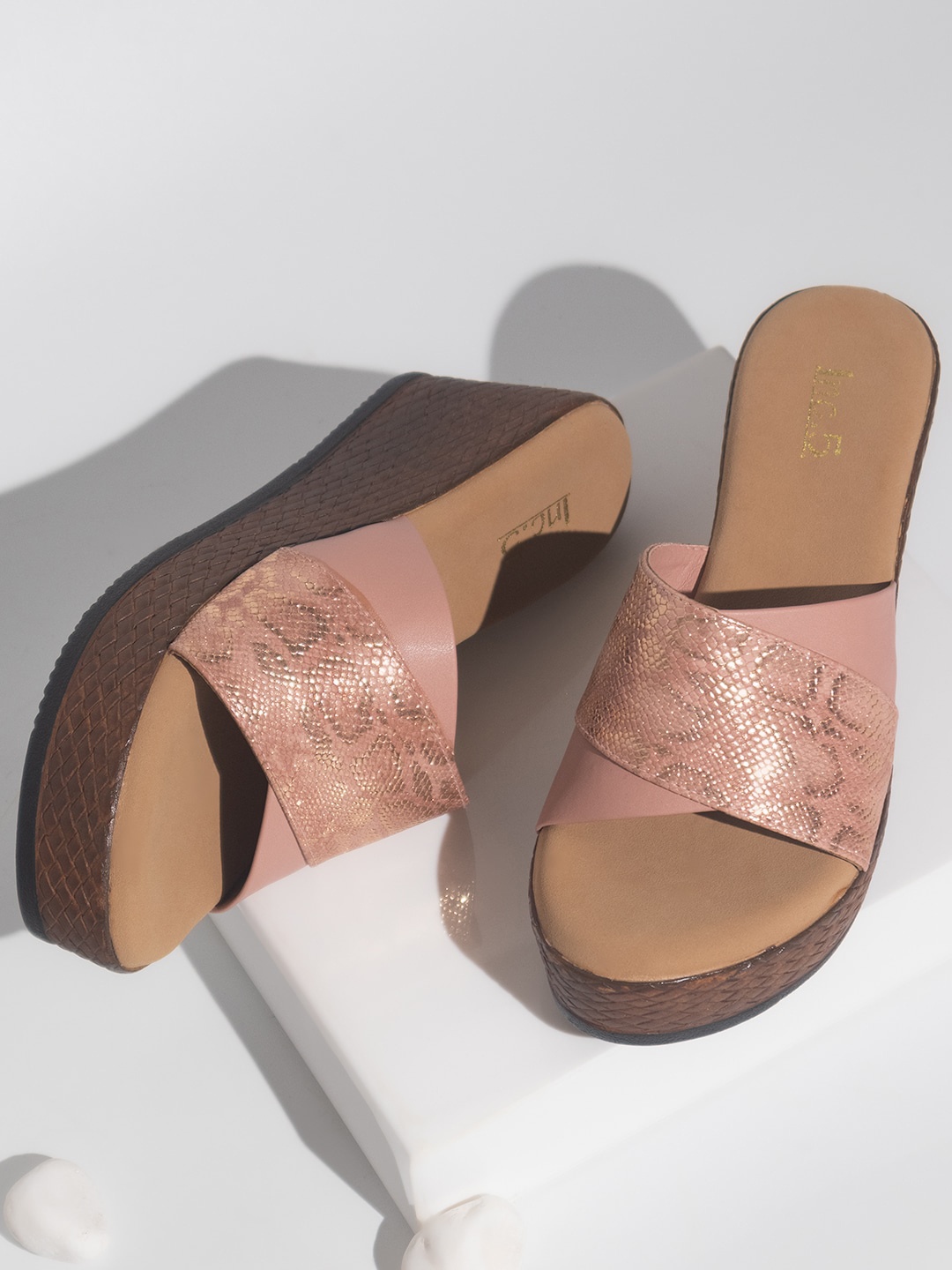 

Inc 5 Textured Open Toe Wedges, Peach