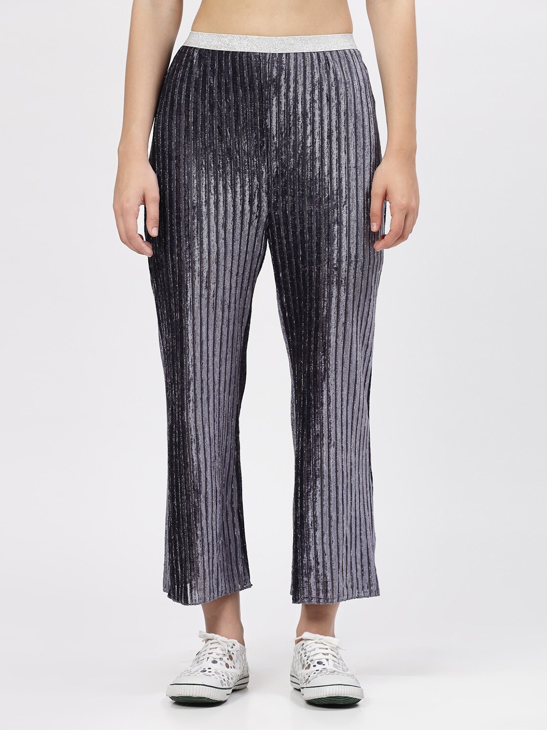 

LELA Women Striped Mid-Rise Velvet Trousers, Grey