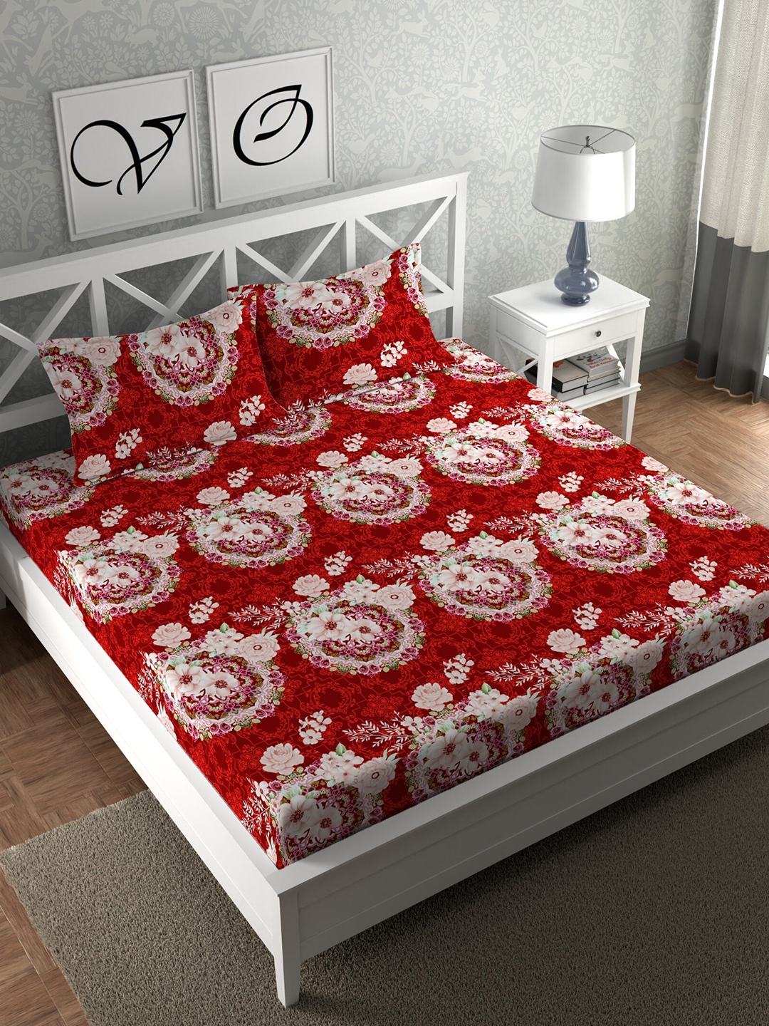 

CHHAVI INDIA Red & White Floral 210 TC Queen Bedsheet with 2 Pillow Covers