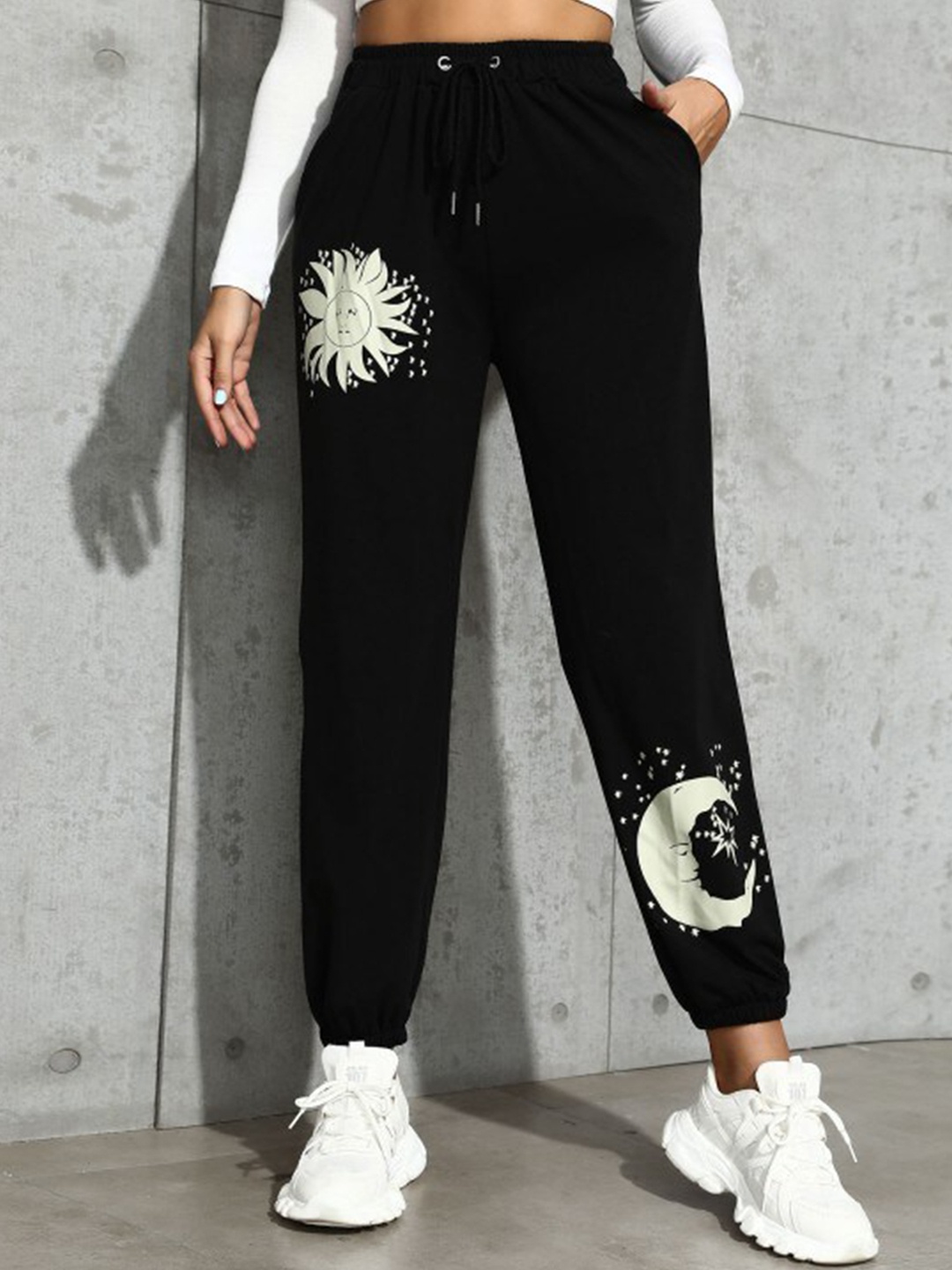 

StyleCast Women Graphic Printed High-Rise Joggers, Black