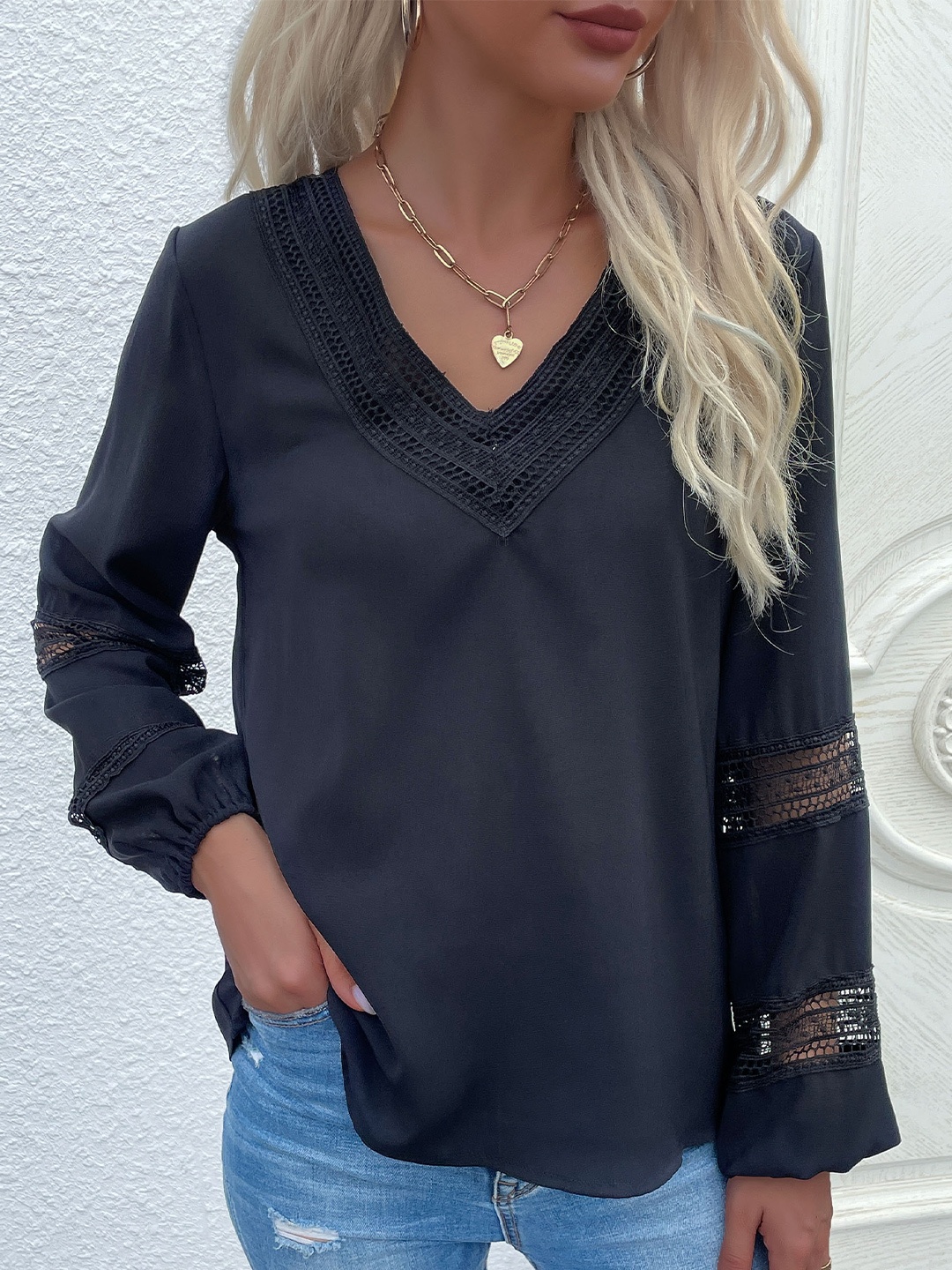 

StyleCast Navy Blue V-Neck Long Sleeves Top