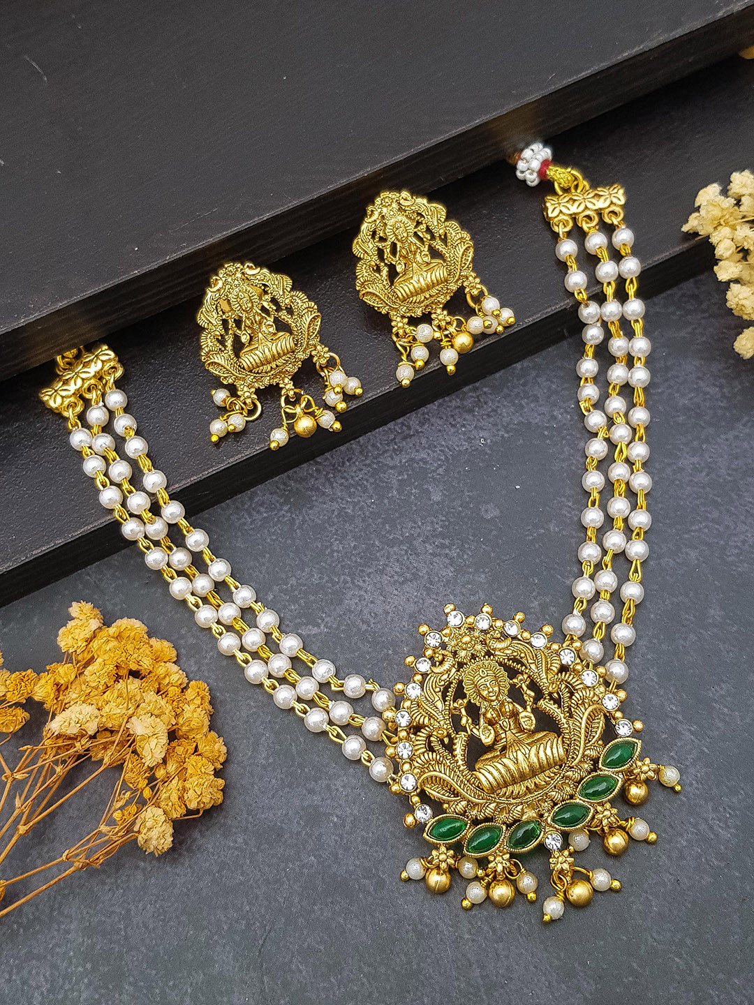 

GRIIHAM Gold-Plated AD Studded Jewellery Set