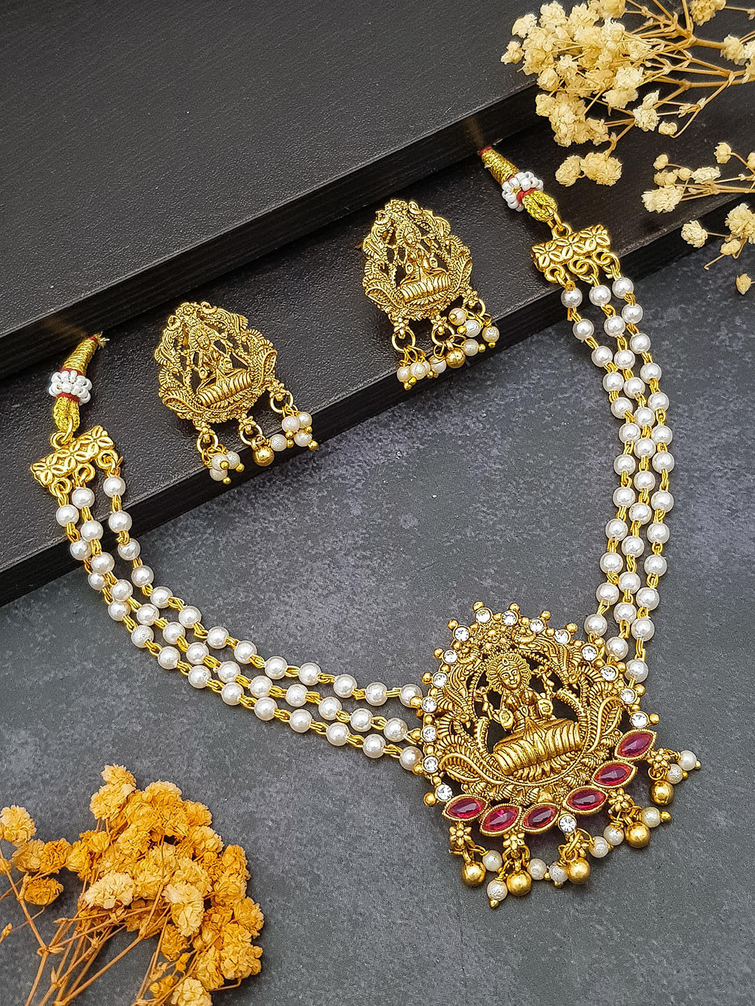 

GRIIHAM Gold-Plated AD-Studded Necklace & Earrings