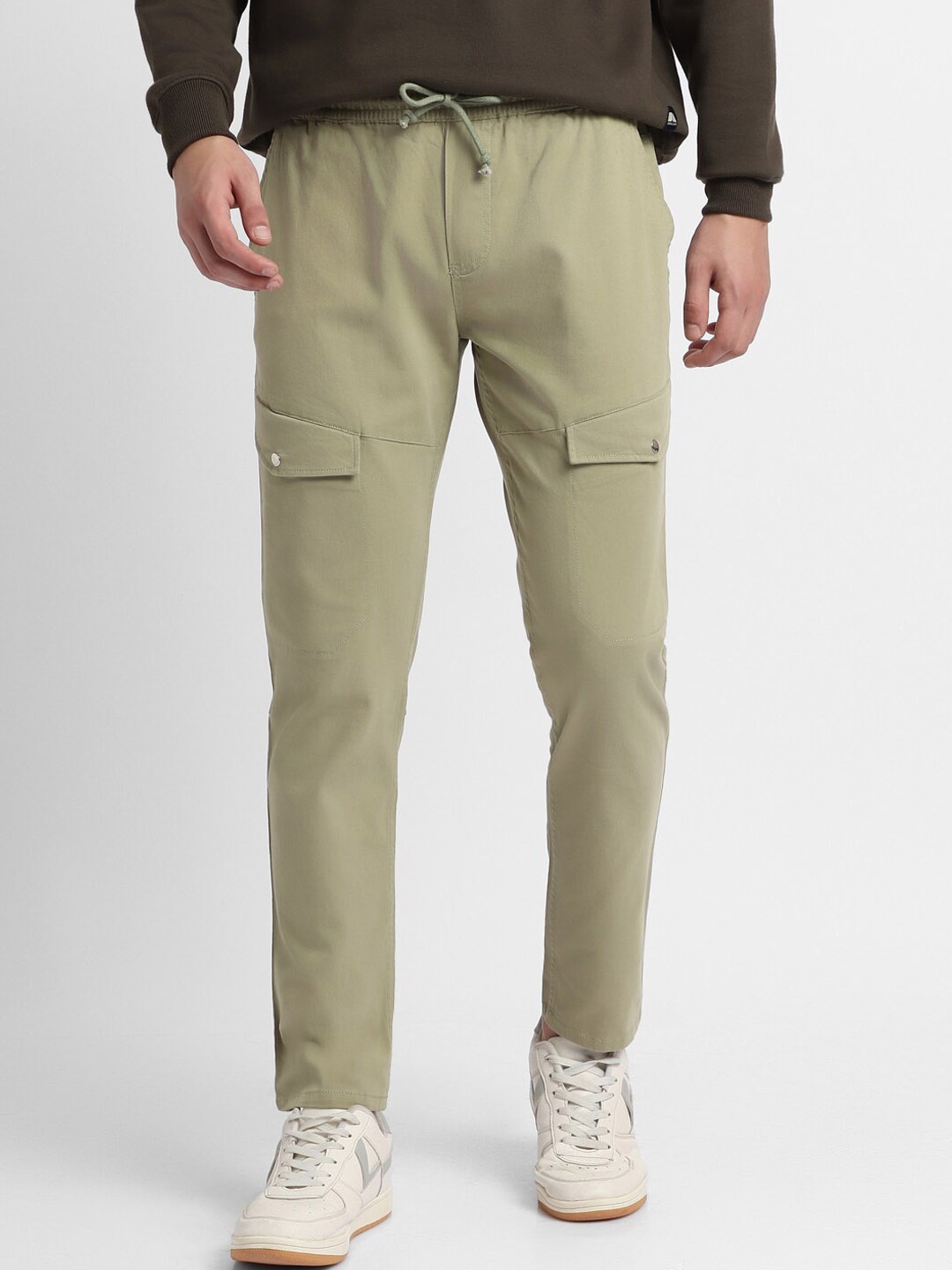 

Dennis Lingo Men Mid-Rise Slim Fit Cargos Trousers, Green
