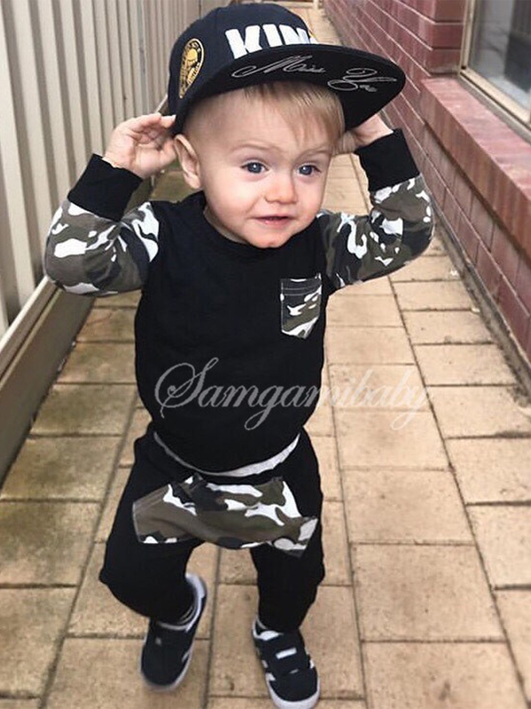 

StyleCast Boys Black Printed T-shirt With Pyjamas