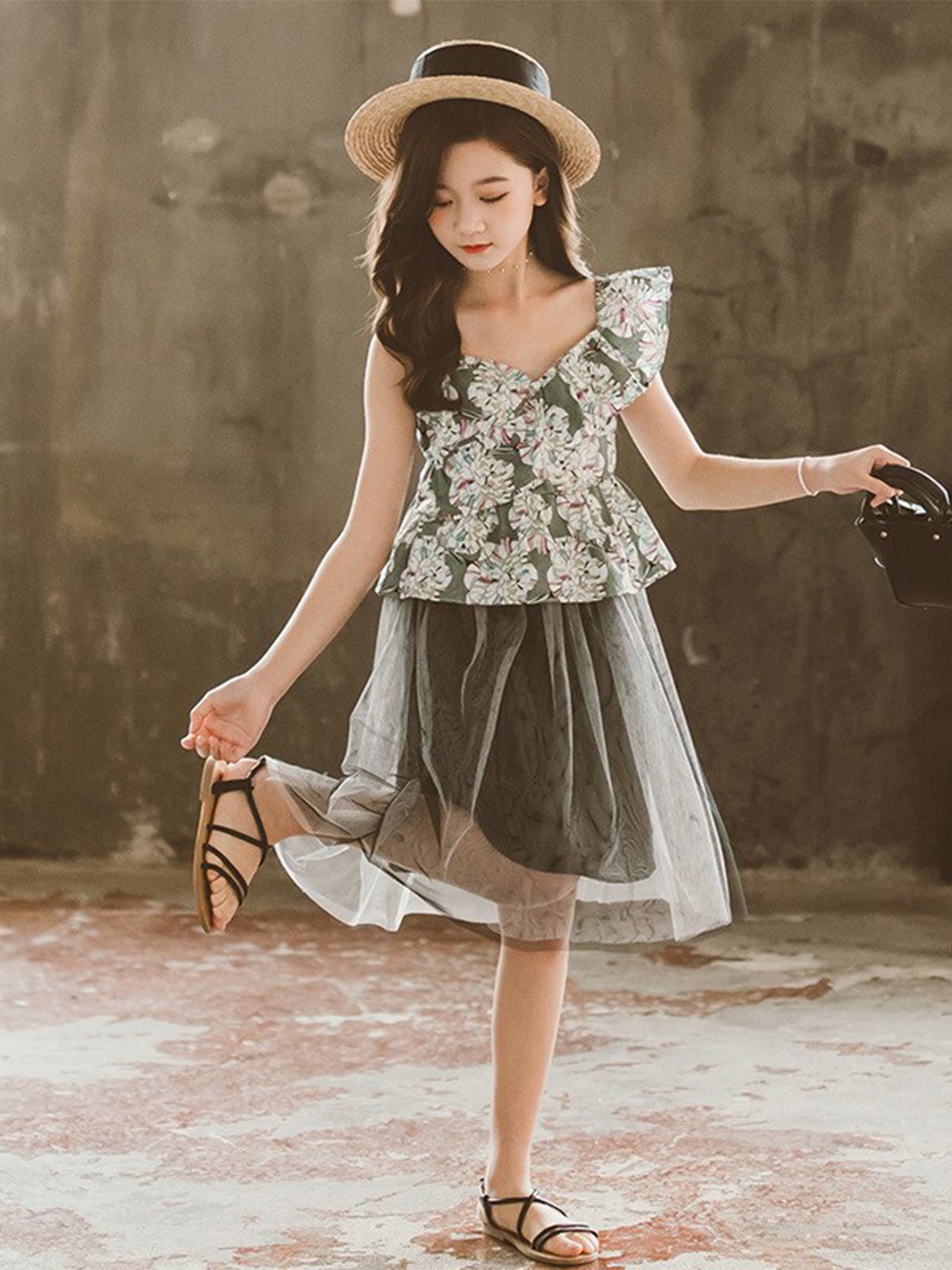 

StyleCast Girls Green Floral Printed One Shoulder Pure Cotton Ruffles Top with Skirt