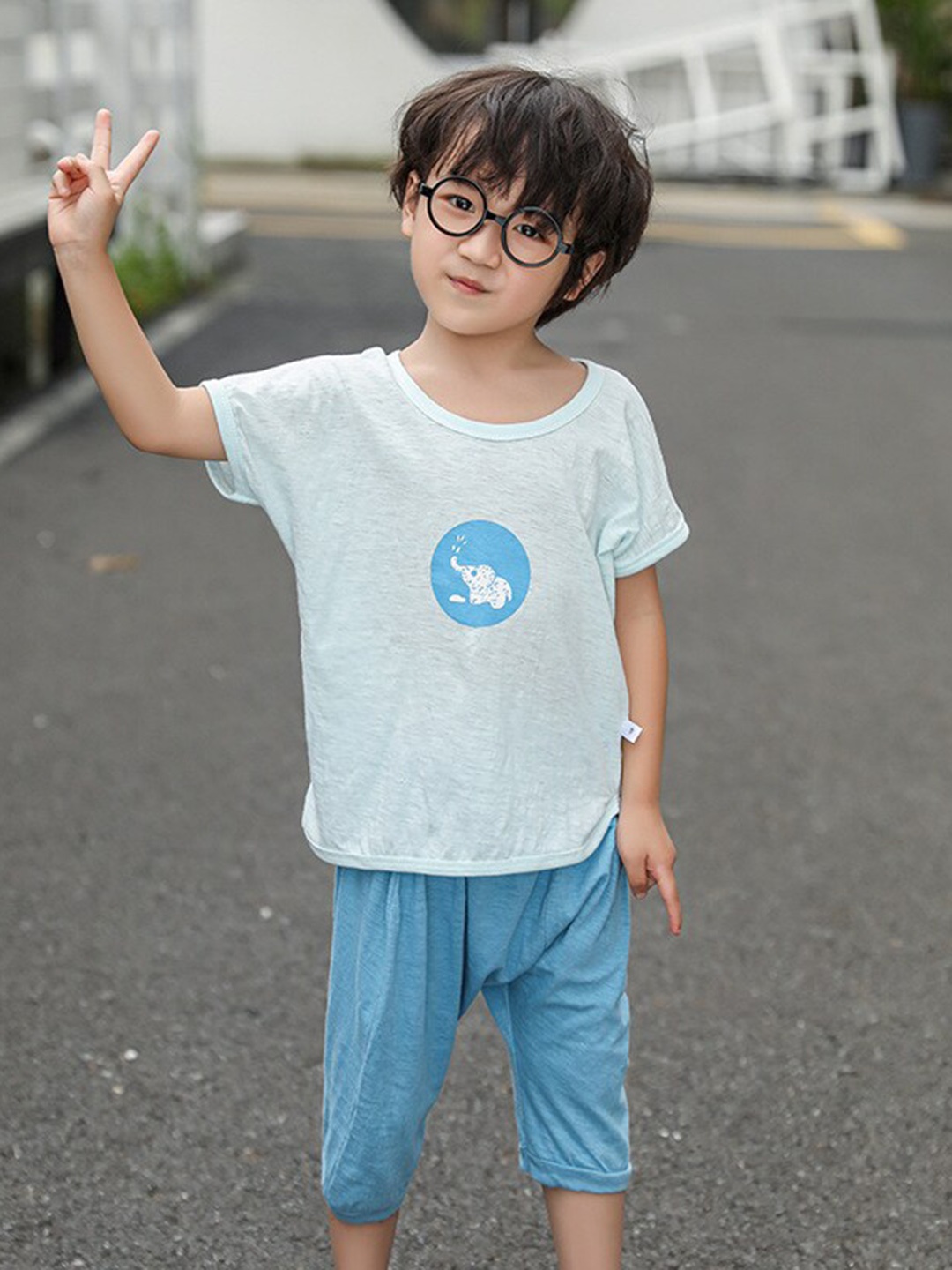 

StyleCast Boys Blue Printed Cotton T-shirt with Shorts