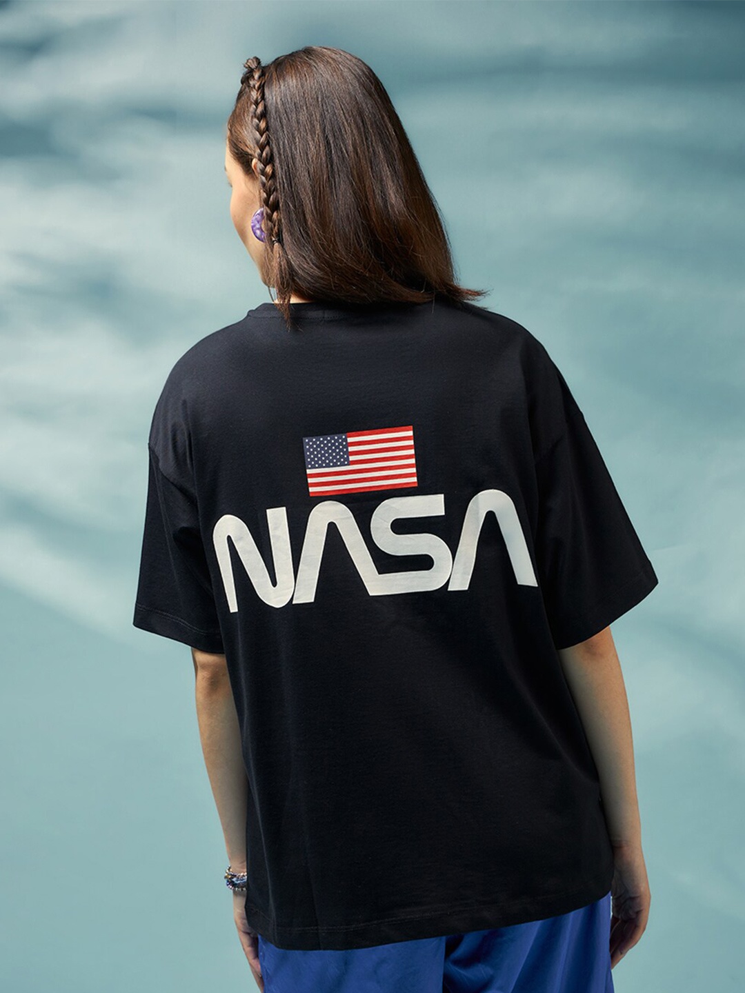 

Bewakoof Black Official Nasa Graphic Printed Oversized Cotton T-shirt
