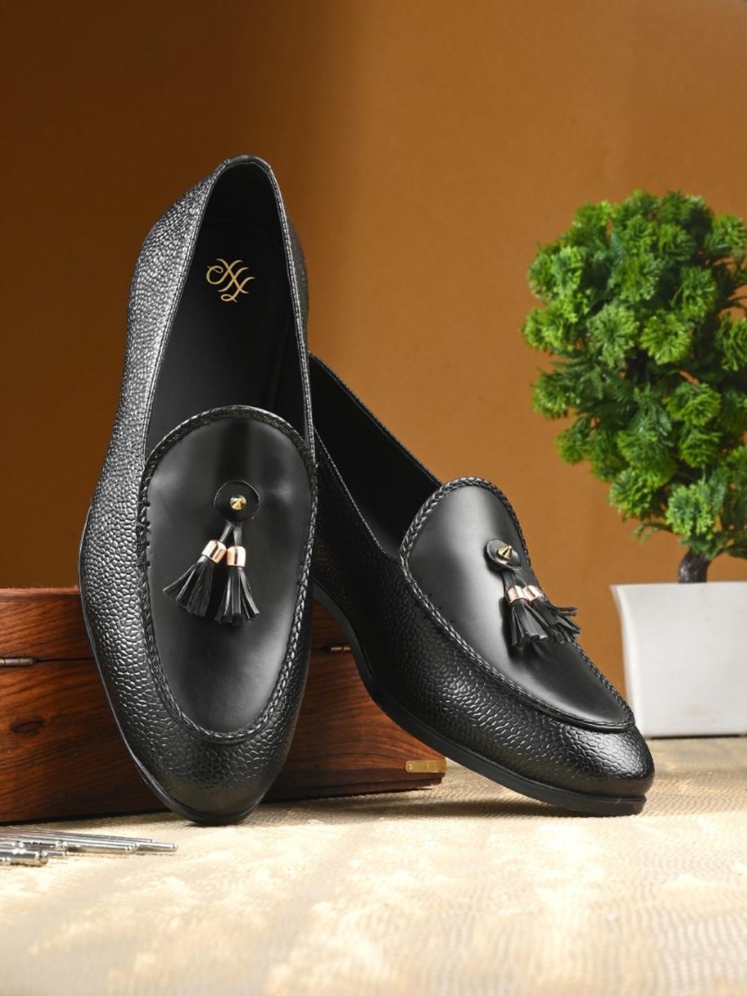 

House of Pataudi Men Textured Formal Tassel Loafers, Black