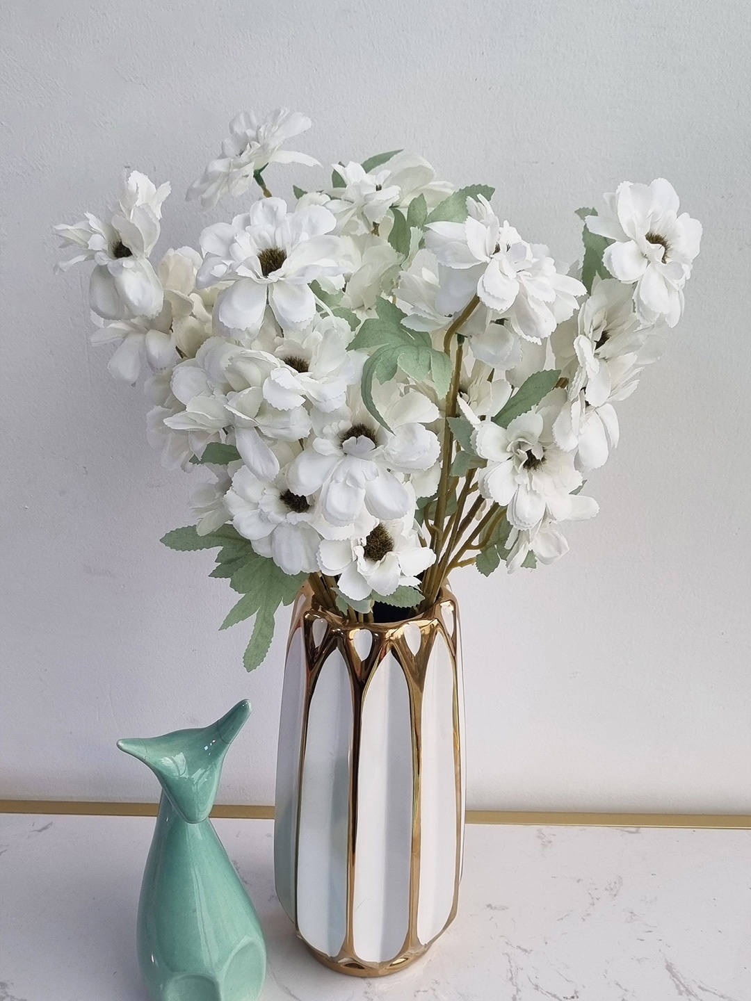 

Art Street White & Green 4 Pieces Gerbera Artificial Plants