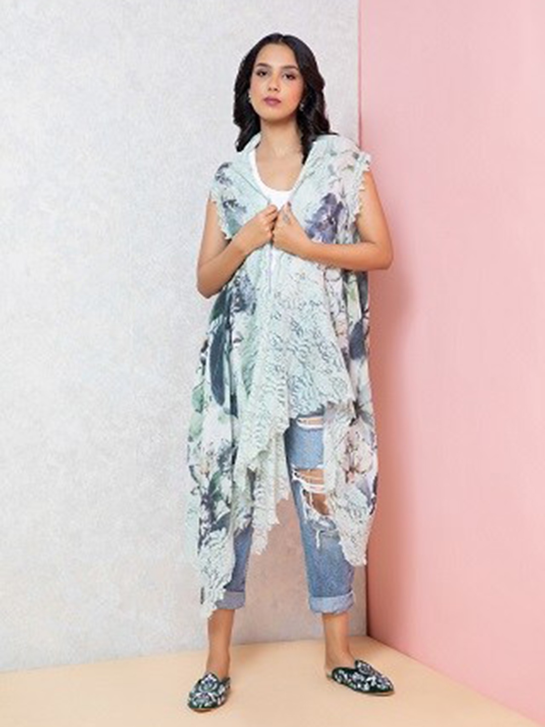 

Rhe-Ana Floral Printed Cotton Open Front Shrug, Grey
