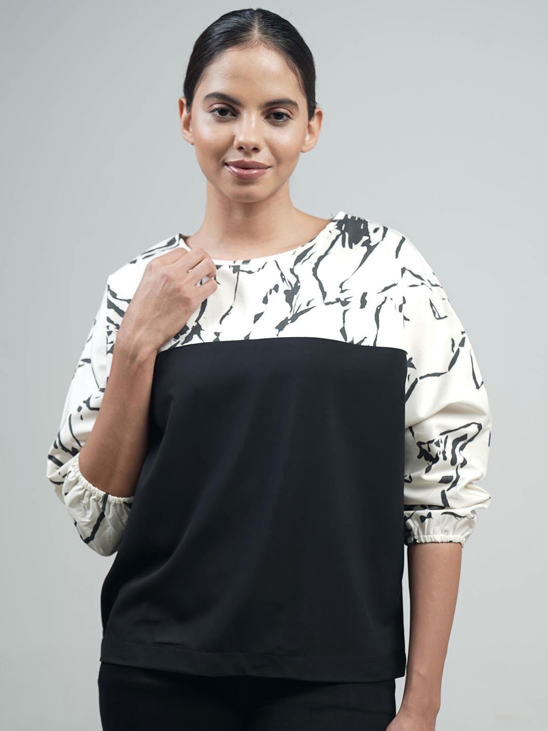 

IDK Black Colourblocked Puff Sleeves Top