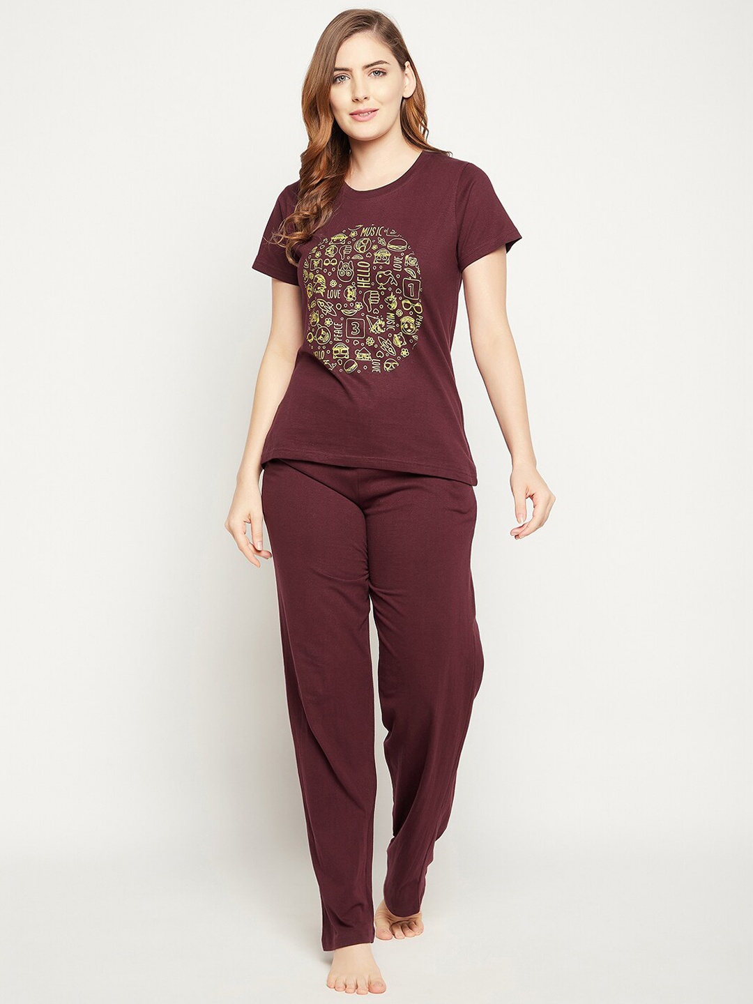 

Clovia Burgundy Graphic Printed Pure Cotton T-shirt & Pyjamas