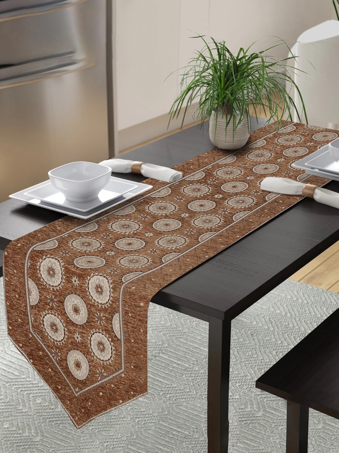 

Slushy Mushy Beige & Brown Floral Printed Cotton Table Runners, Rust