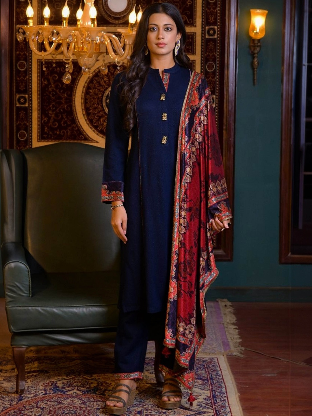 

Idhu Mandarin Collar Straight Kurta with Trousers With Dupatta, Navy blue