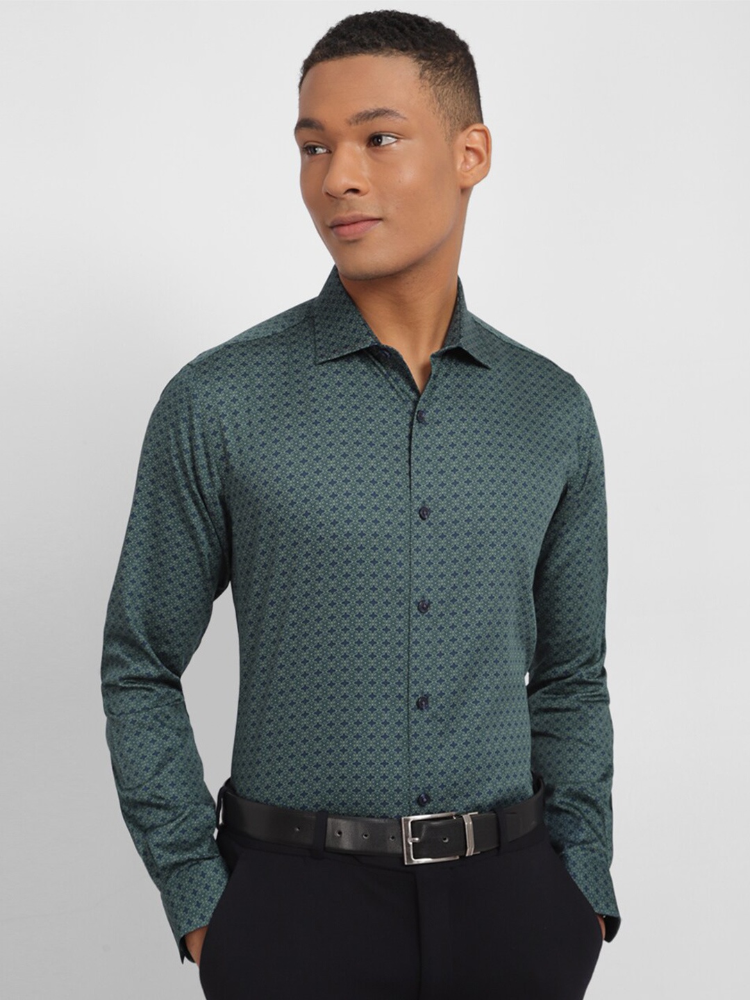 

Allen Solly Ethnic Motifs Printed Slim Fit Pure Cotton Formal Shirt, Green