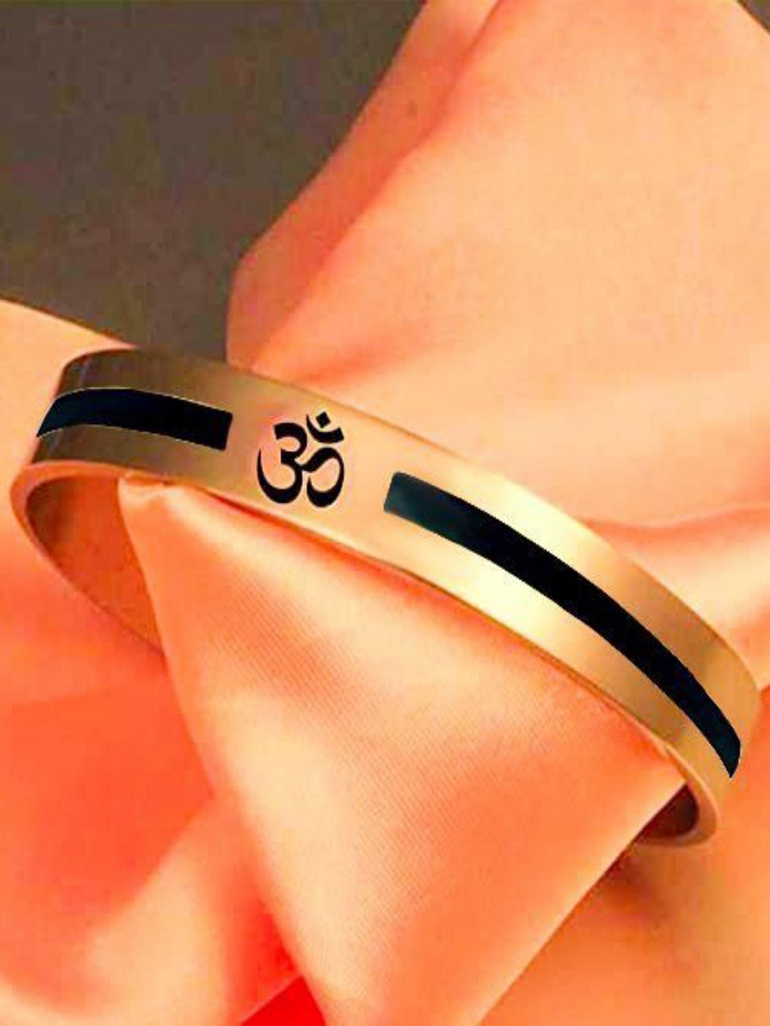 

MYKI OM Engraved Gold-Plated Bangle-Style Bracelet