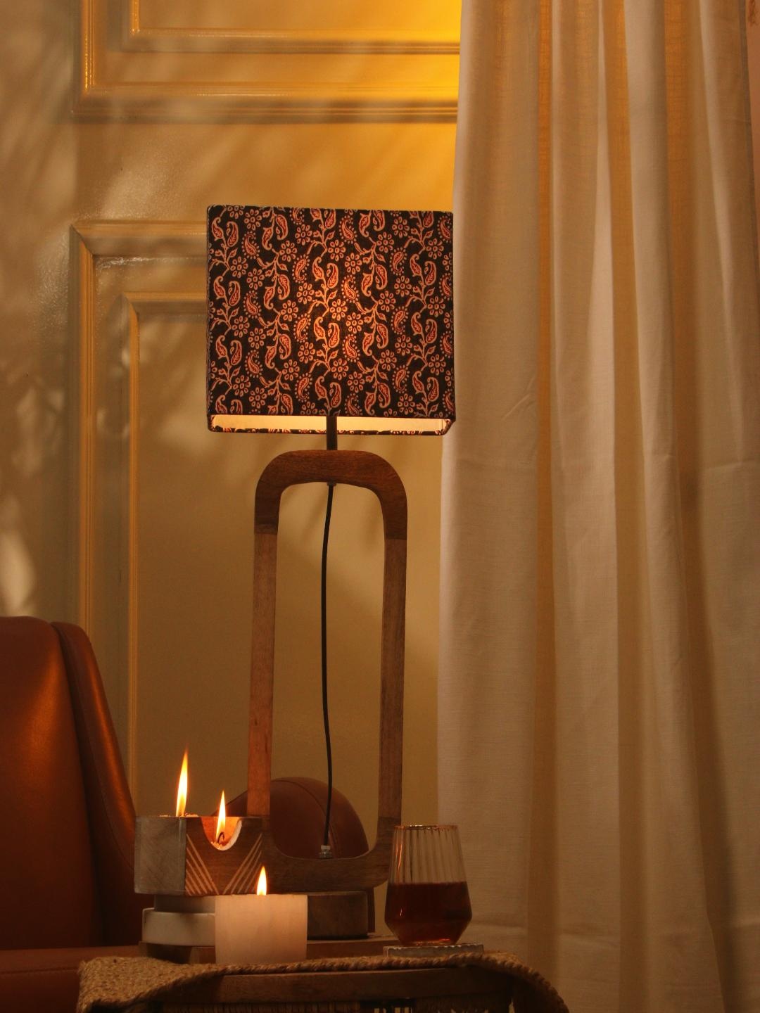 

The Decor Mart Brown Cylindrical shape With Traditional Black Shade Table Lamp