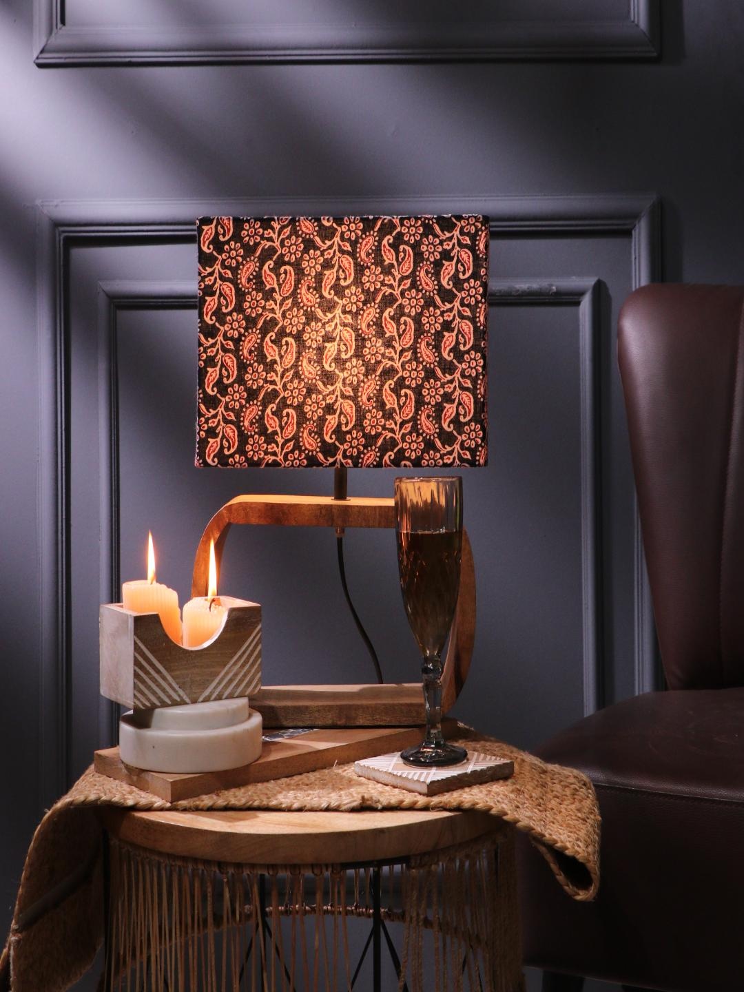 

The Decor Mart Black Brown Wooden Printed Shade Rectangular Table Lamps