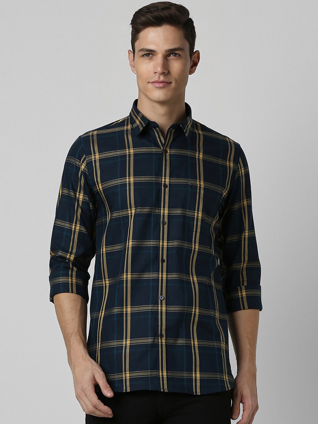 

Peter England Casuals Slim Fit Checked Cotton Casual Shirt, Navy blue