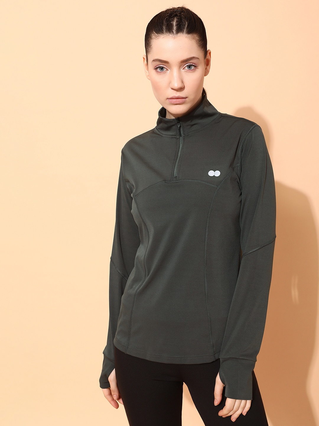 

Clovia Mock Collar Anti Static Thumbhole Sleeves Sports T-shirt, Grey