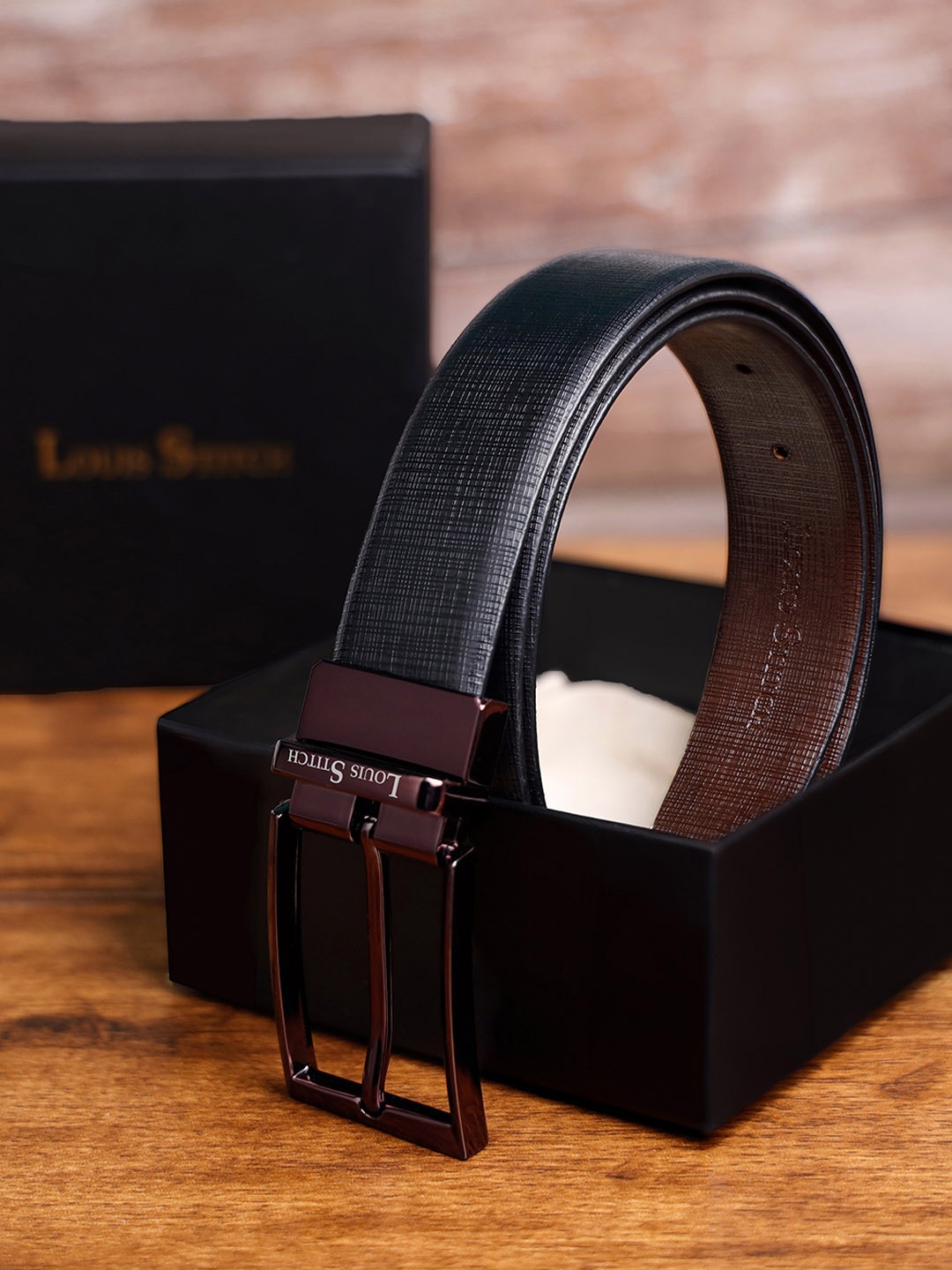 

LOUIS STITCH Men Textured Leather Reversible Formal Belt, Black