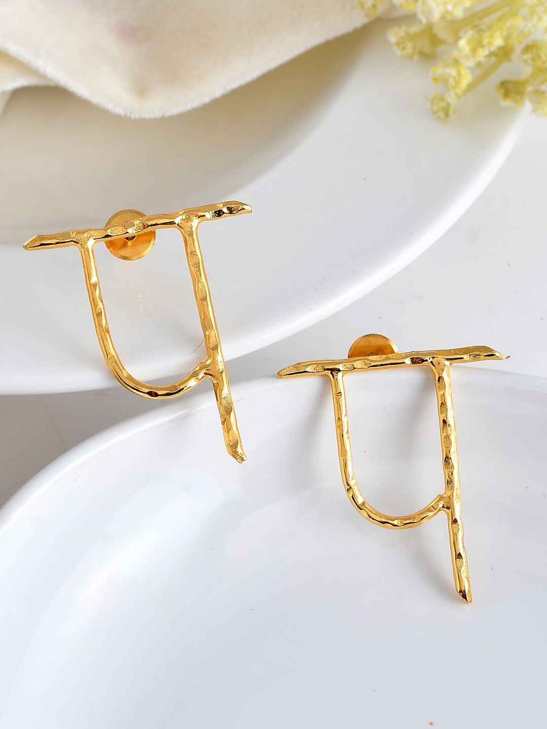 

ZURII Gold-Plated Brass Classic Drop Earrings