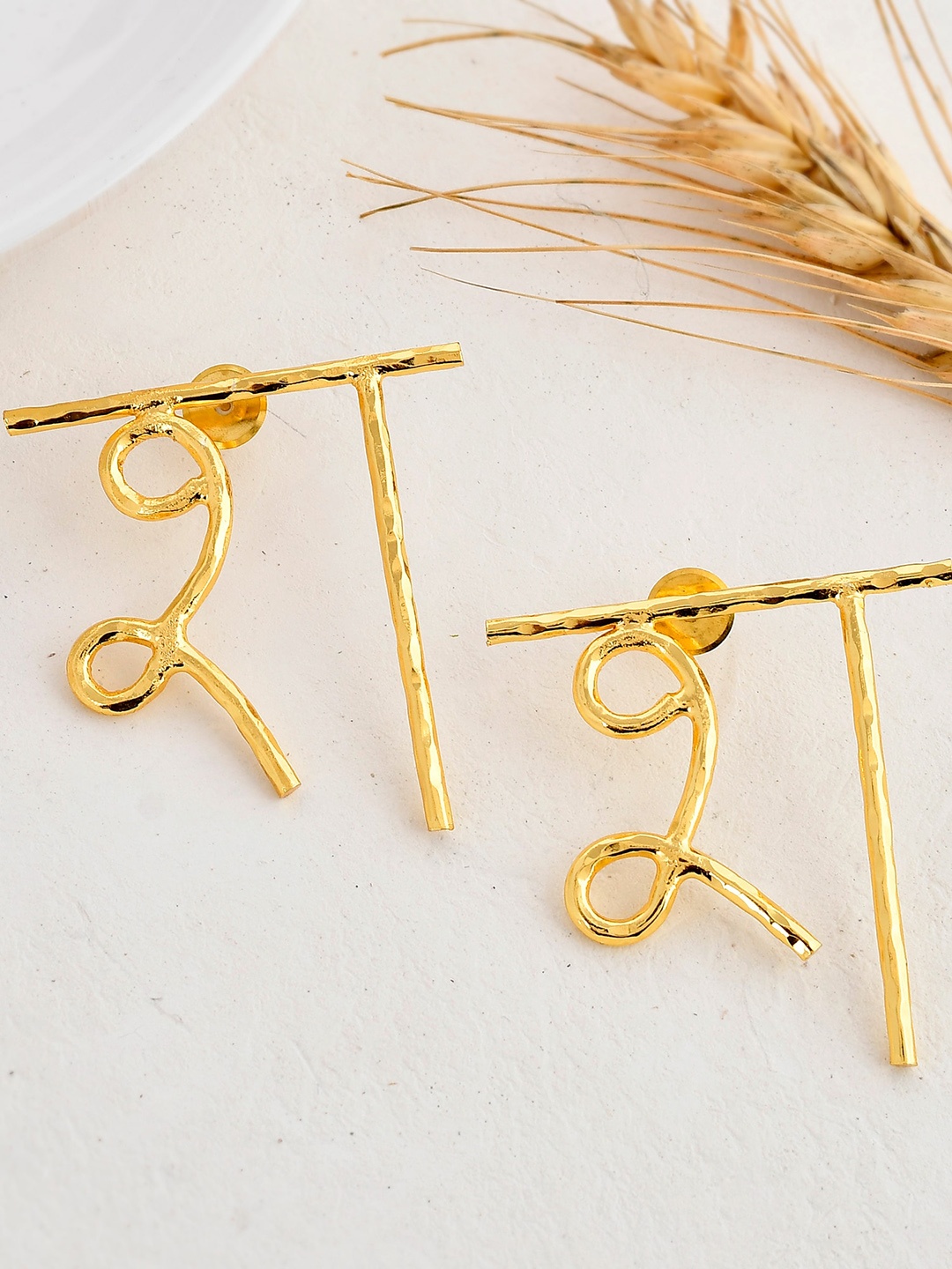 

ZURII Gold Plated Classic Brass Drop Earrings